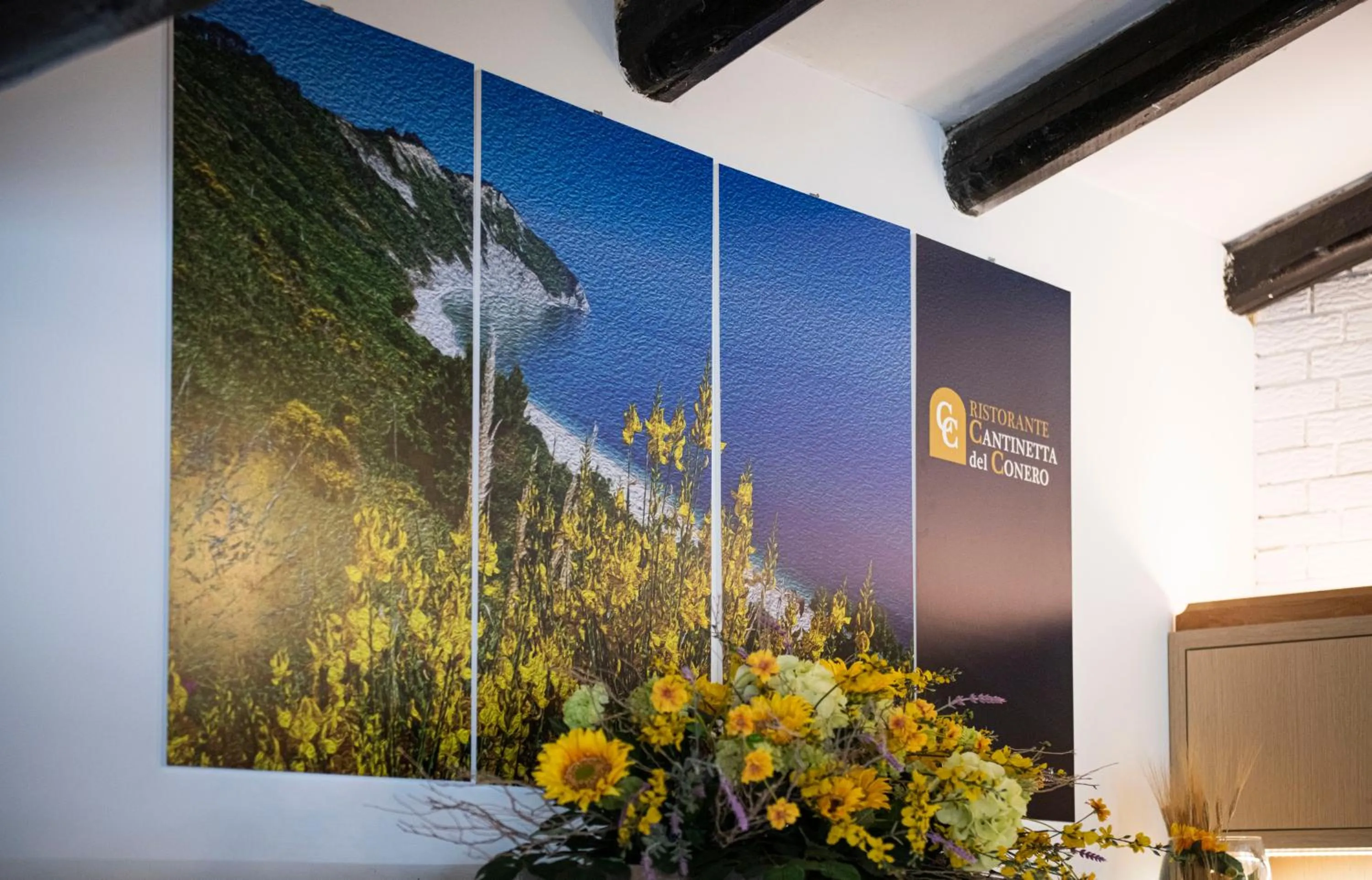 Decorative detail in Hotel Cristoforo Colombo