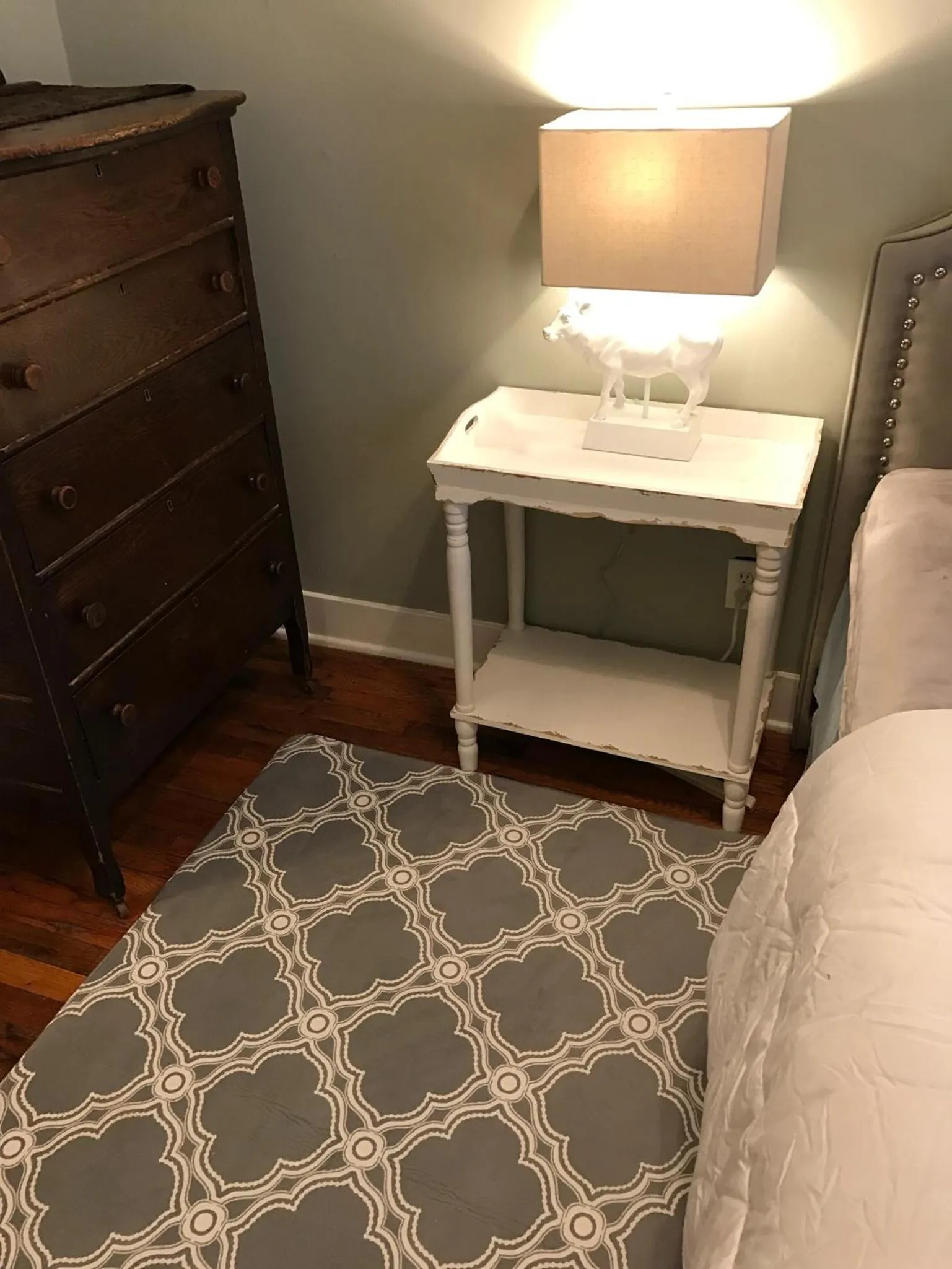 One-Bedroom House in Vineyard Mansion Carriage House