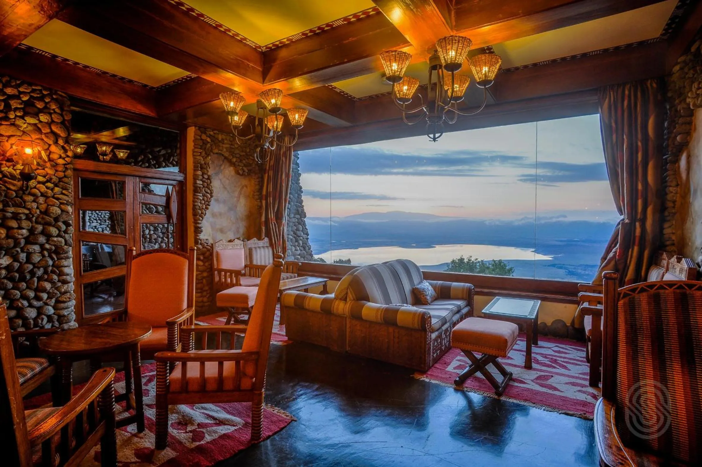 Lounge or bar in Ngorongoro Serena Safari Lodge