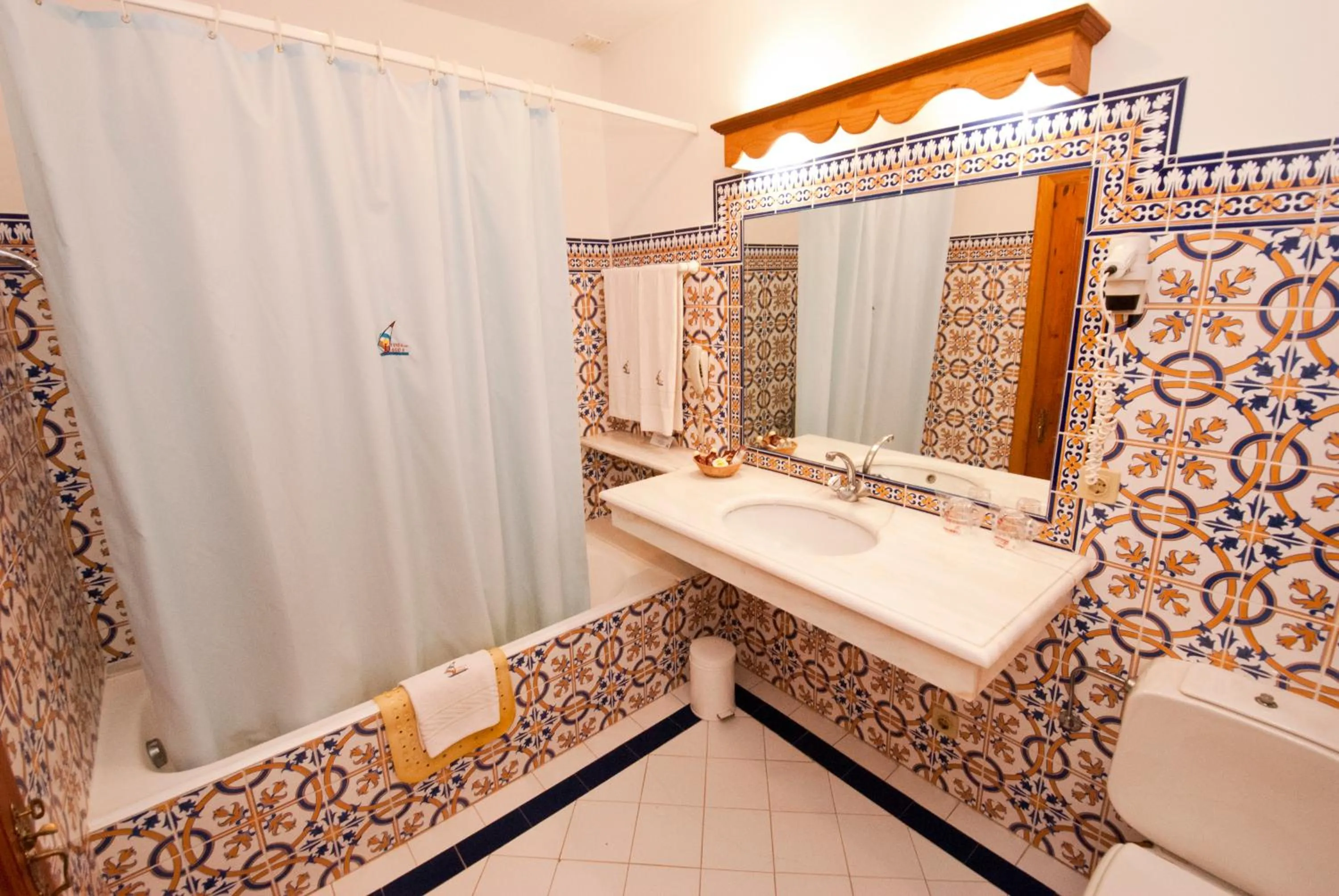 Bathroom in Hotel Quinta Da Lagoa