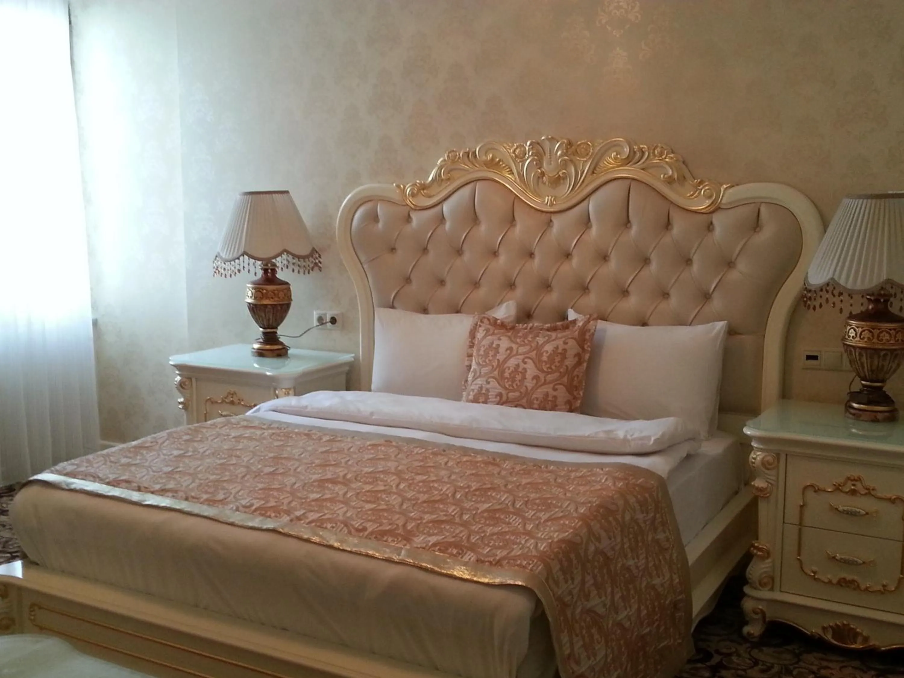 Photo of the whole room, Bed in Best Town Hotel