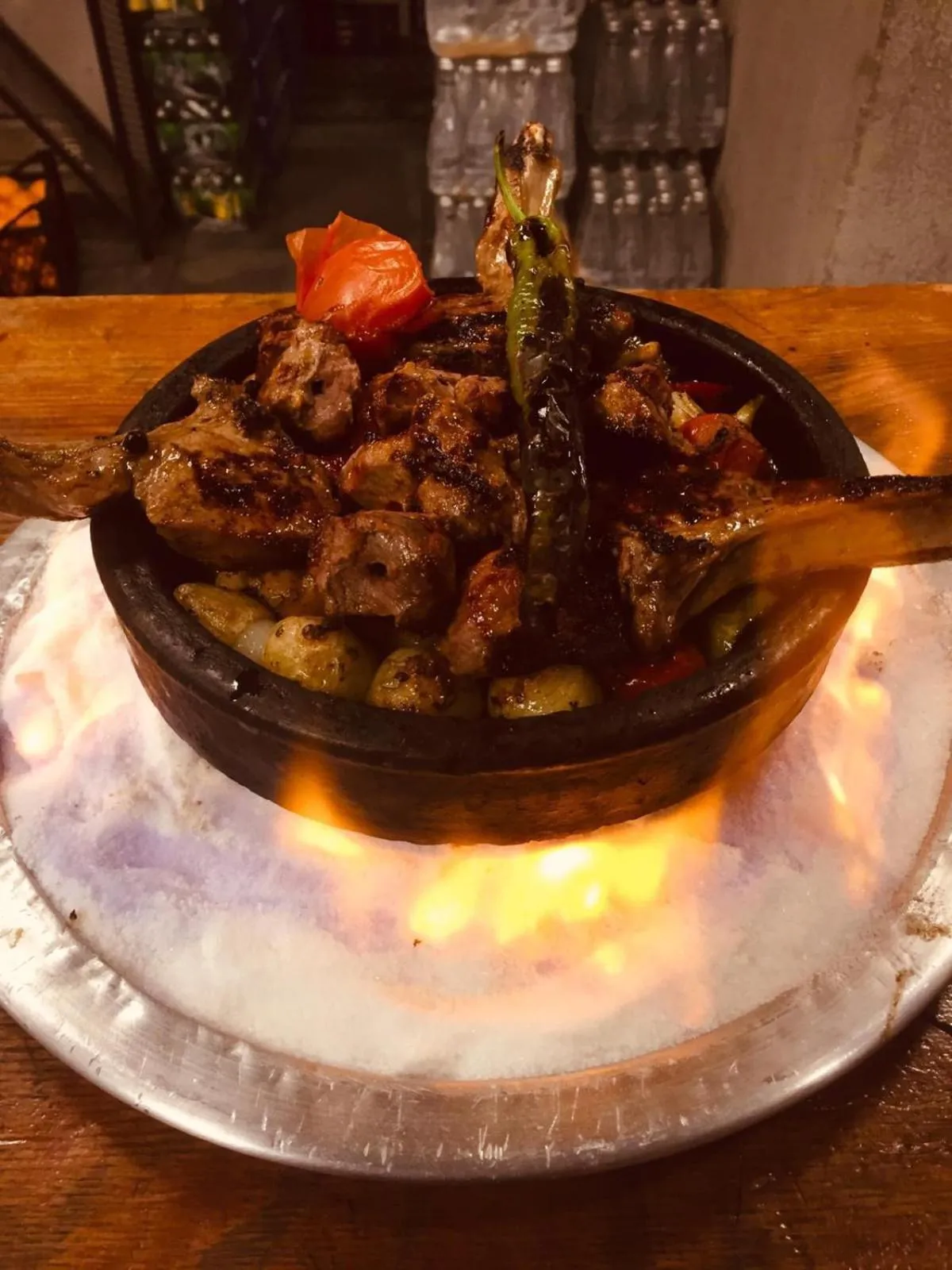 Restaurant/places to eat in Best Town Hotel