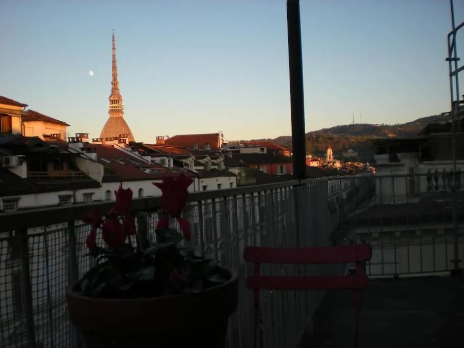 Colazione in Piazza Castello