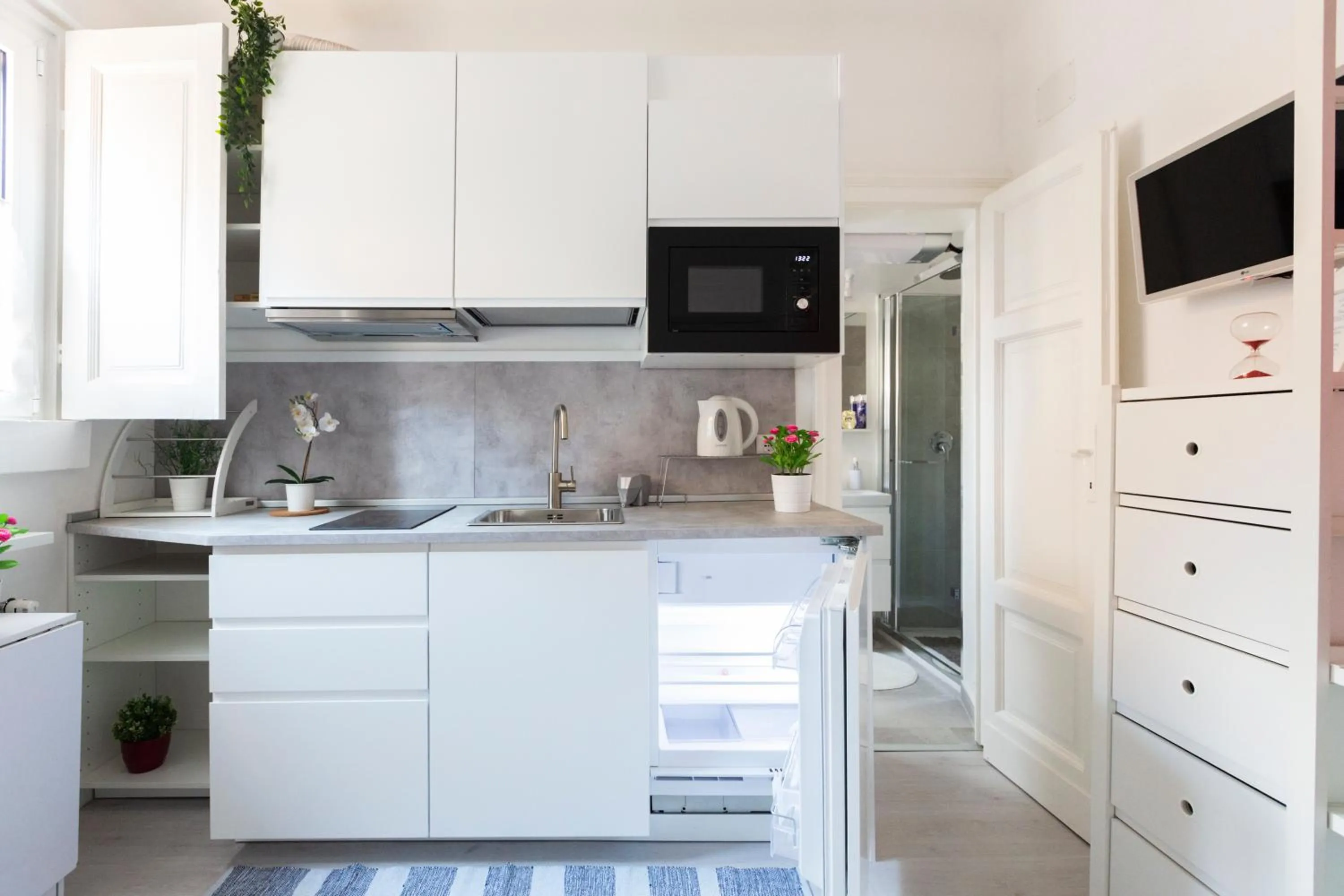 Kitchen or kitchenette in Commenda White Studio