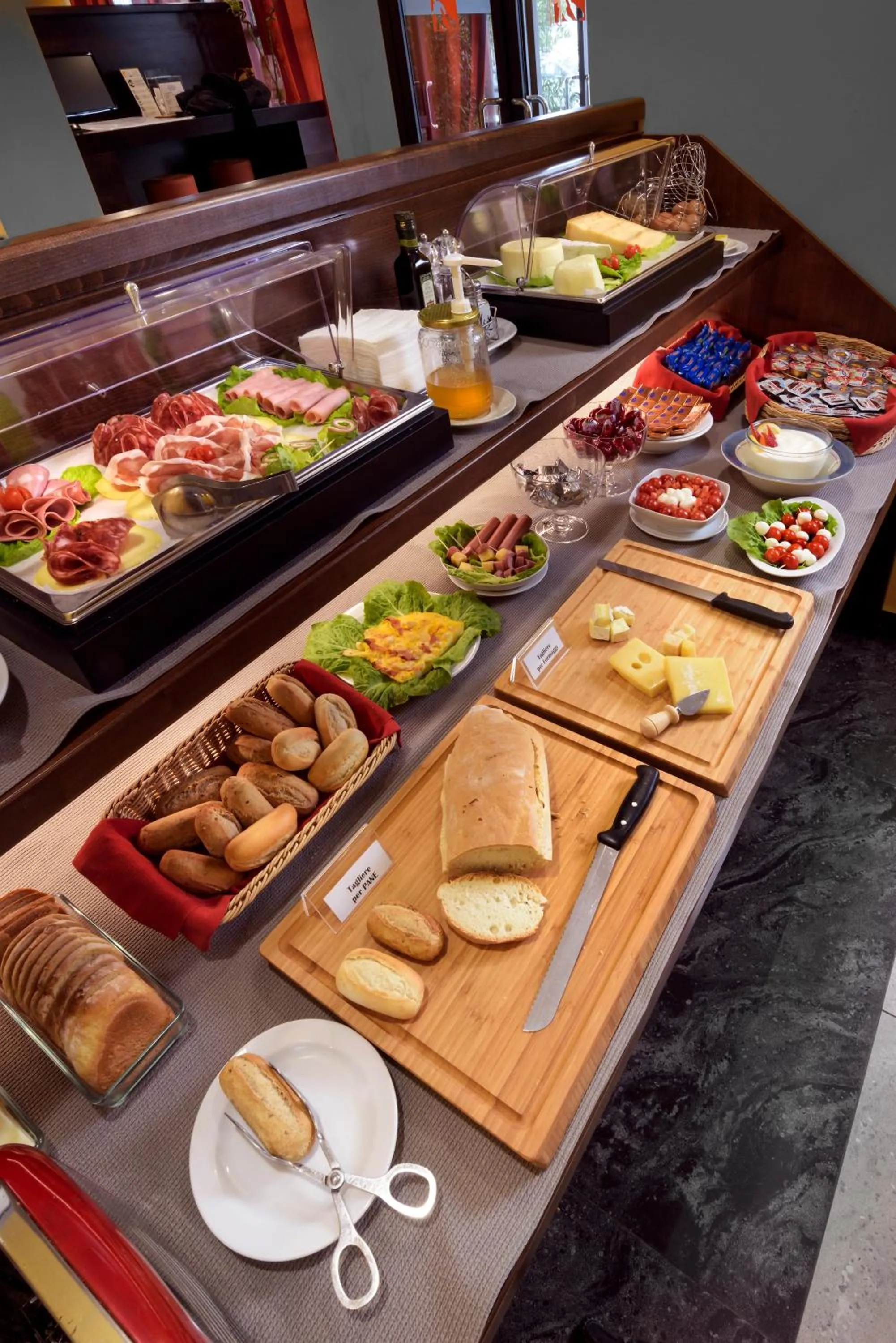 Continental breakfast in Hotel Il Viandante