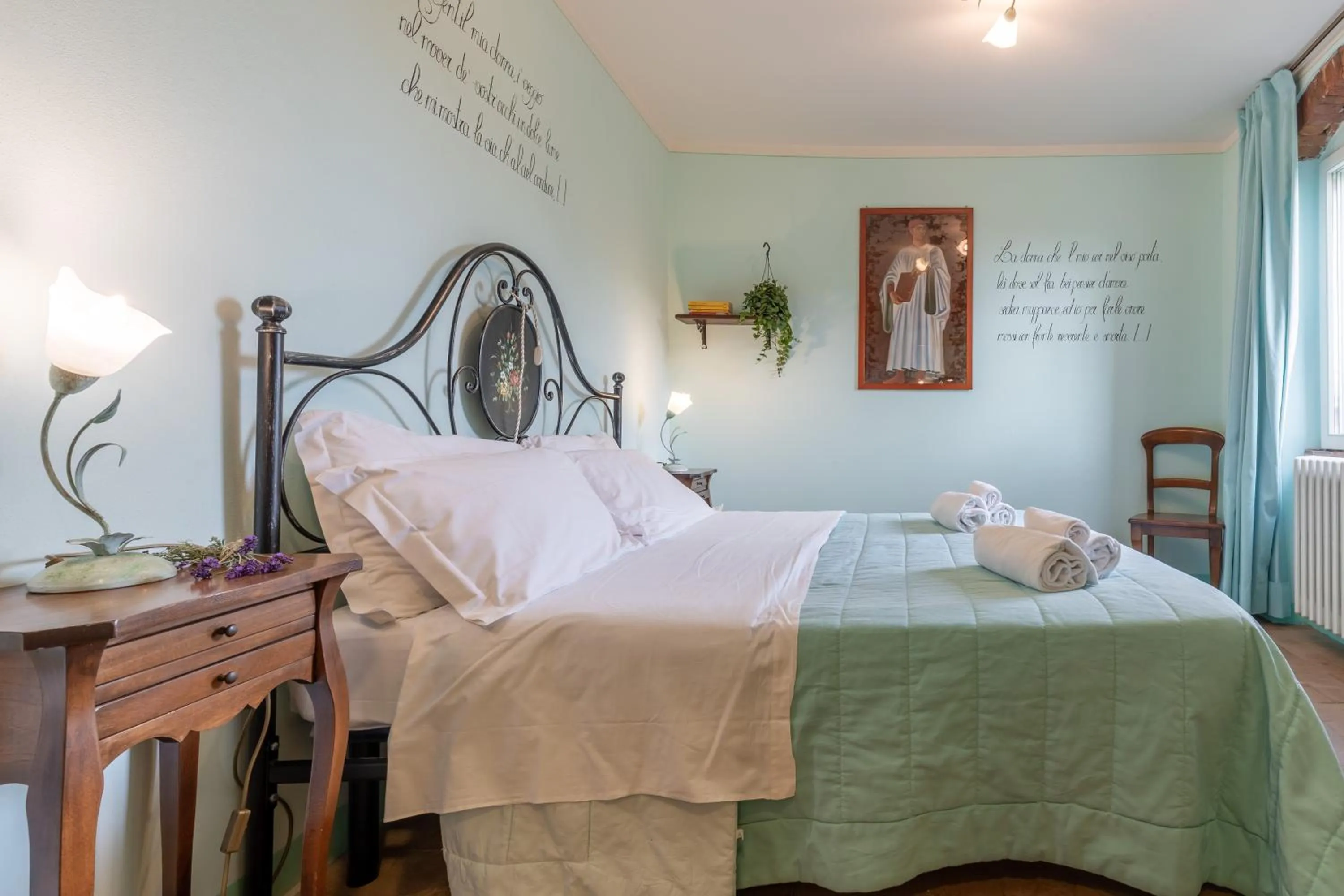Bedroom, Bed in La Casa Medioevale