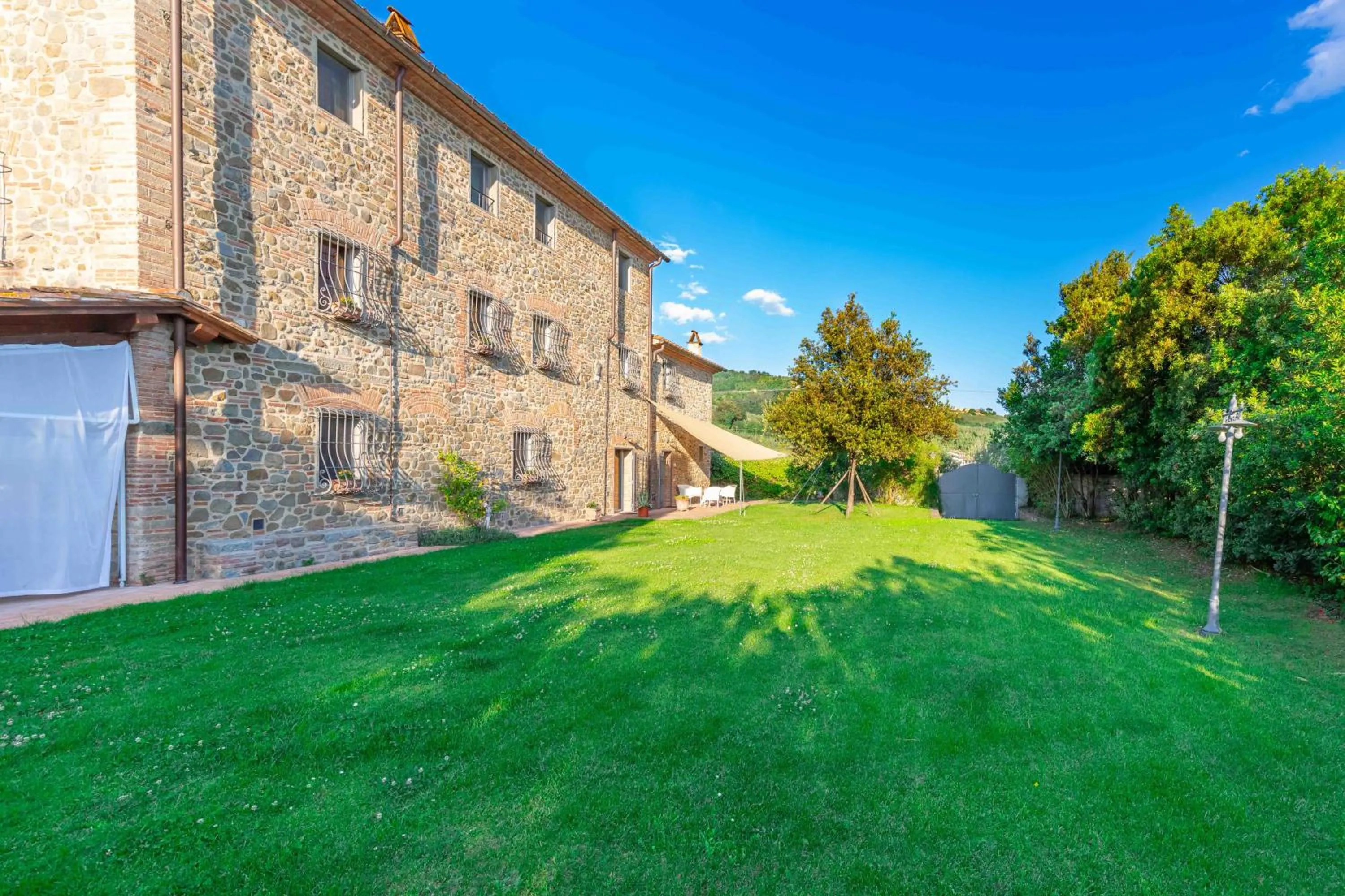 Property building in La Casa Medioevale