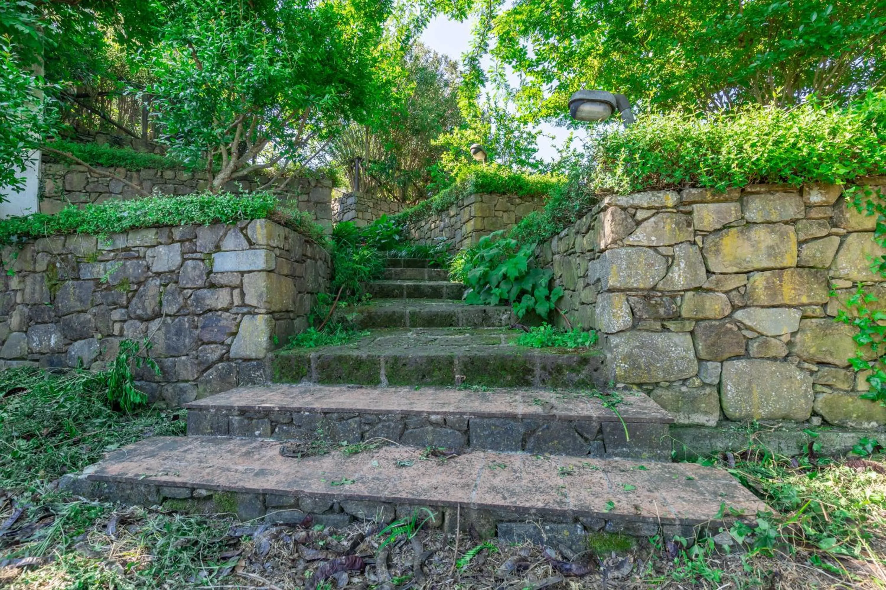 Street view in La Casa Medioevale