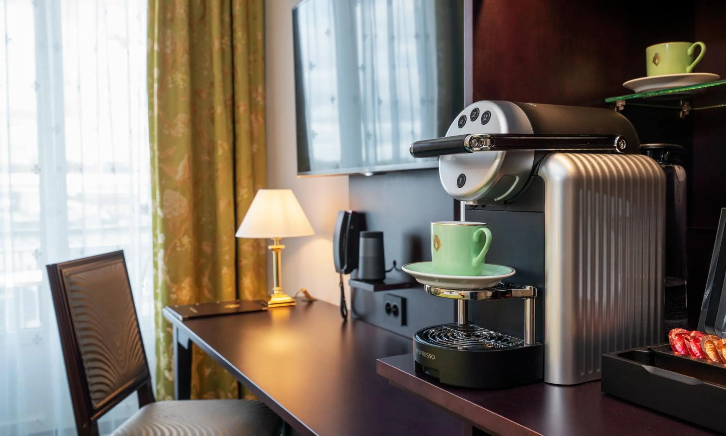 Coffee/tea facilities in Hotel Bristol