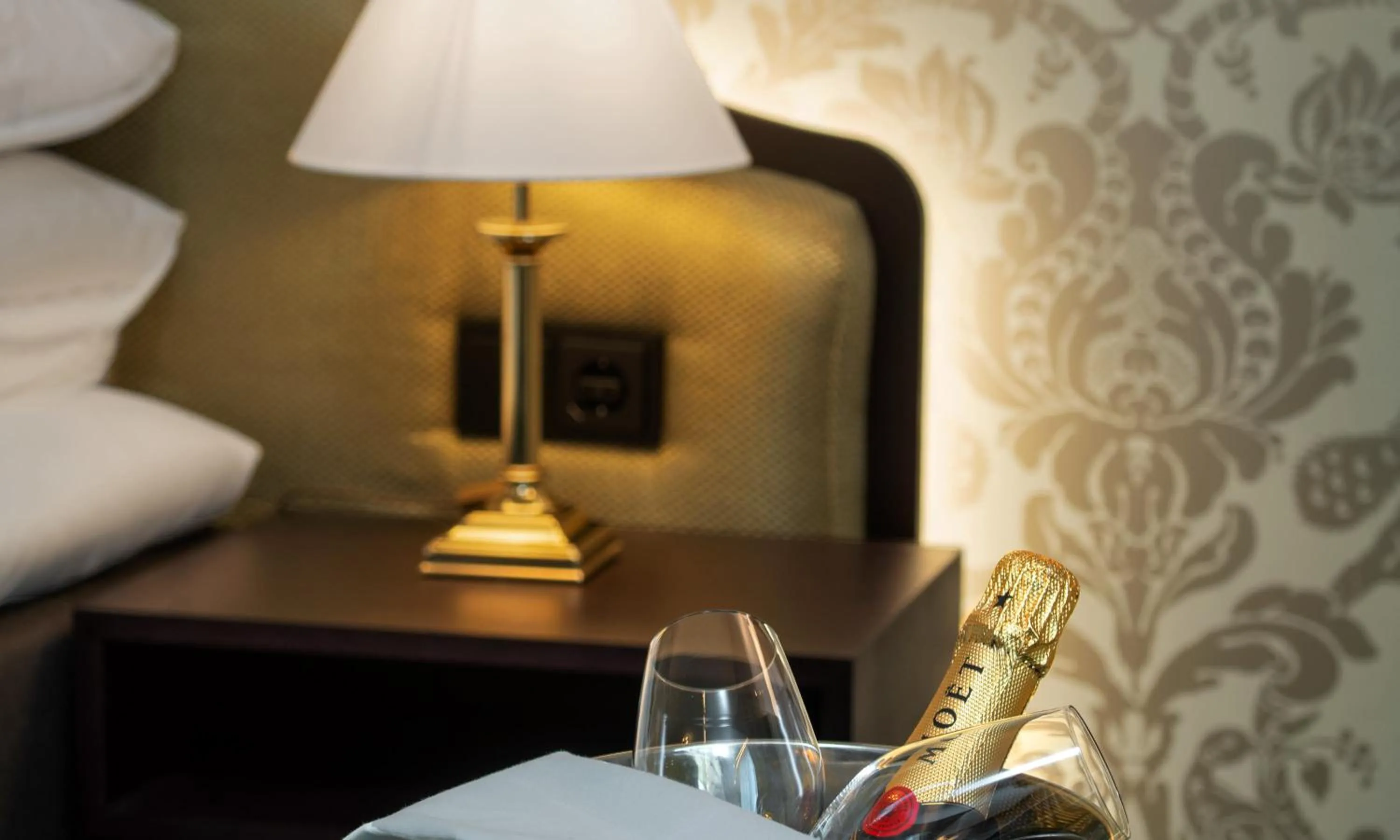 Drinks in Hotel Bristol