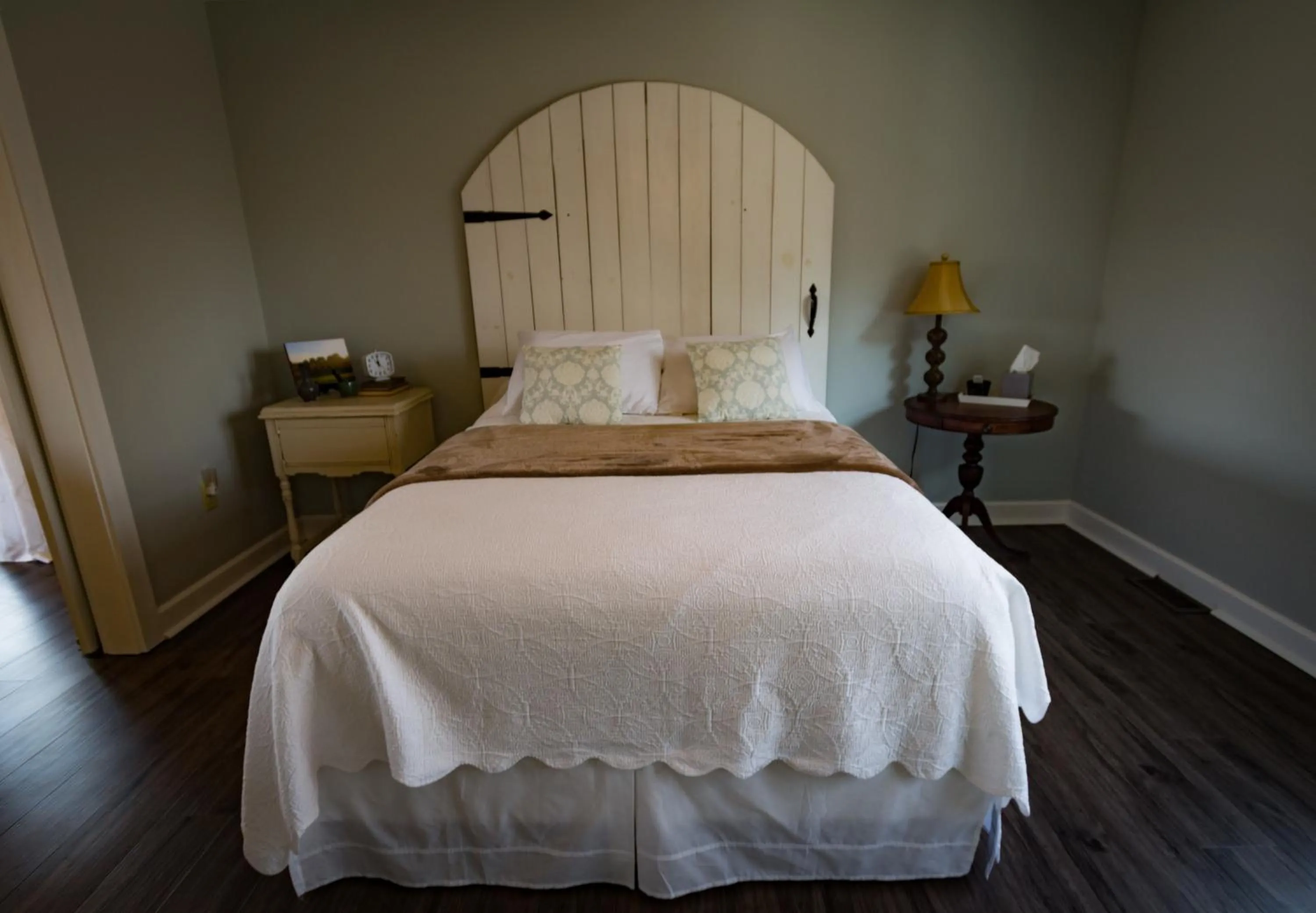 Bed in Vineyard Woods