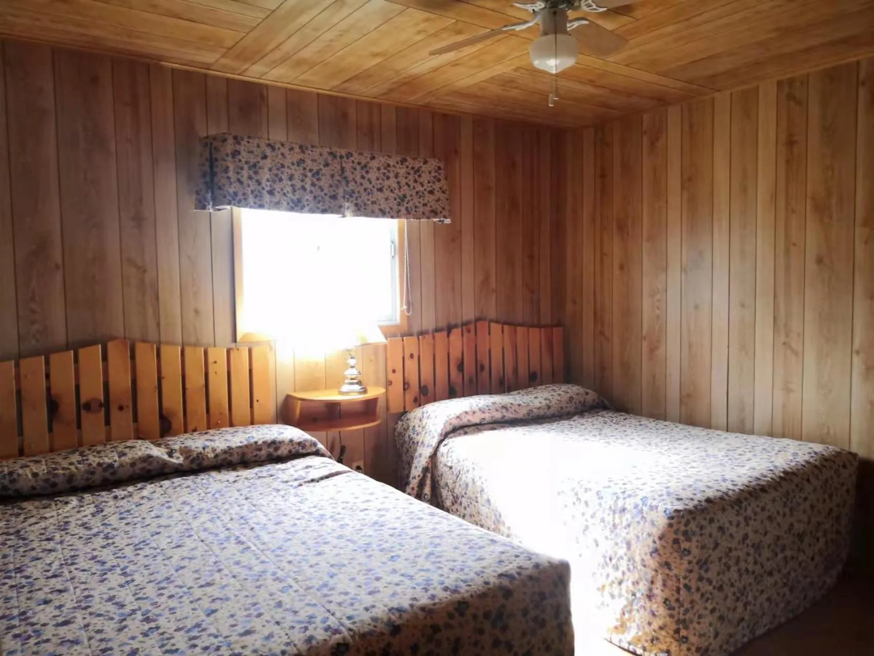 Bed in Cavendish Country Inn & Cottages