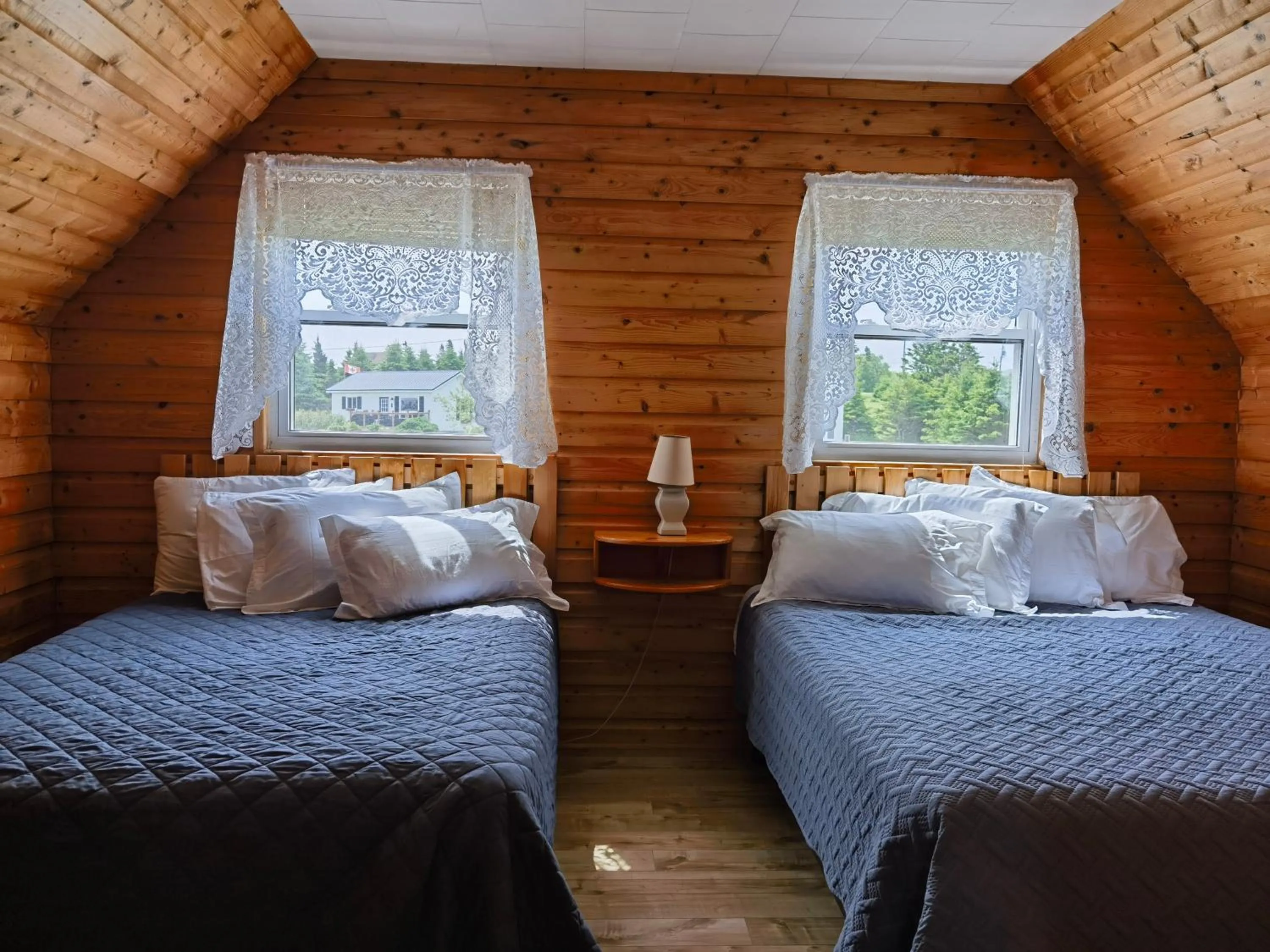 Bed in Cavendish Country Inn & Cottages