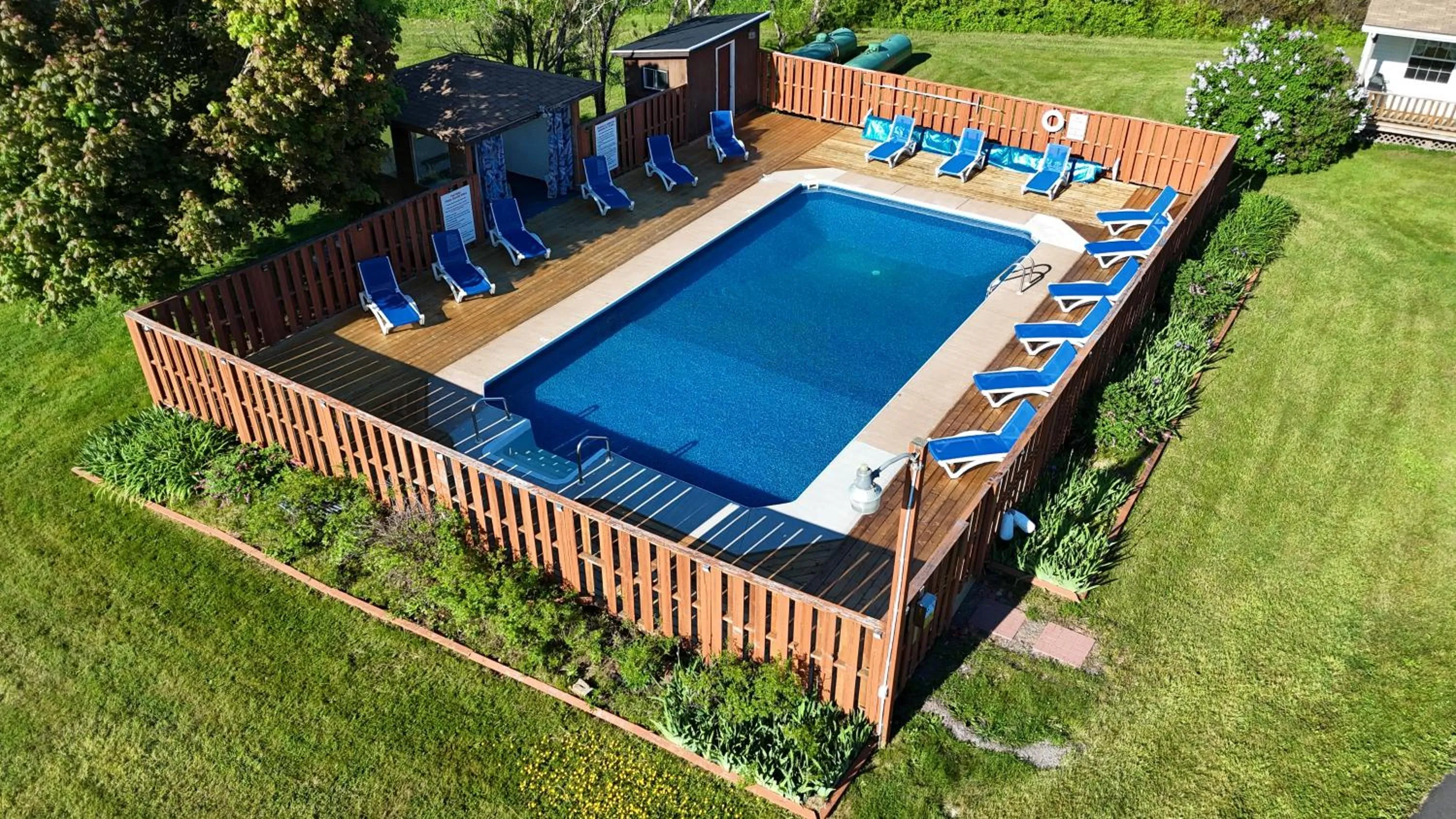 Cavendish Country Inn & Cottages