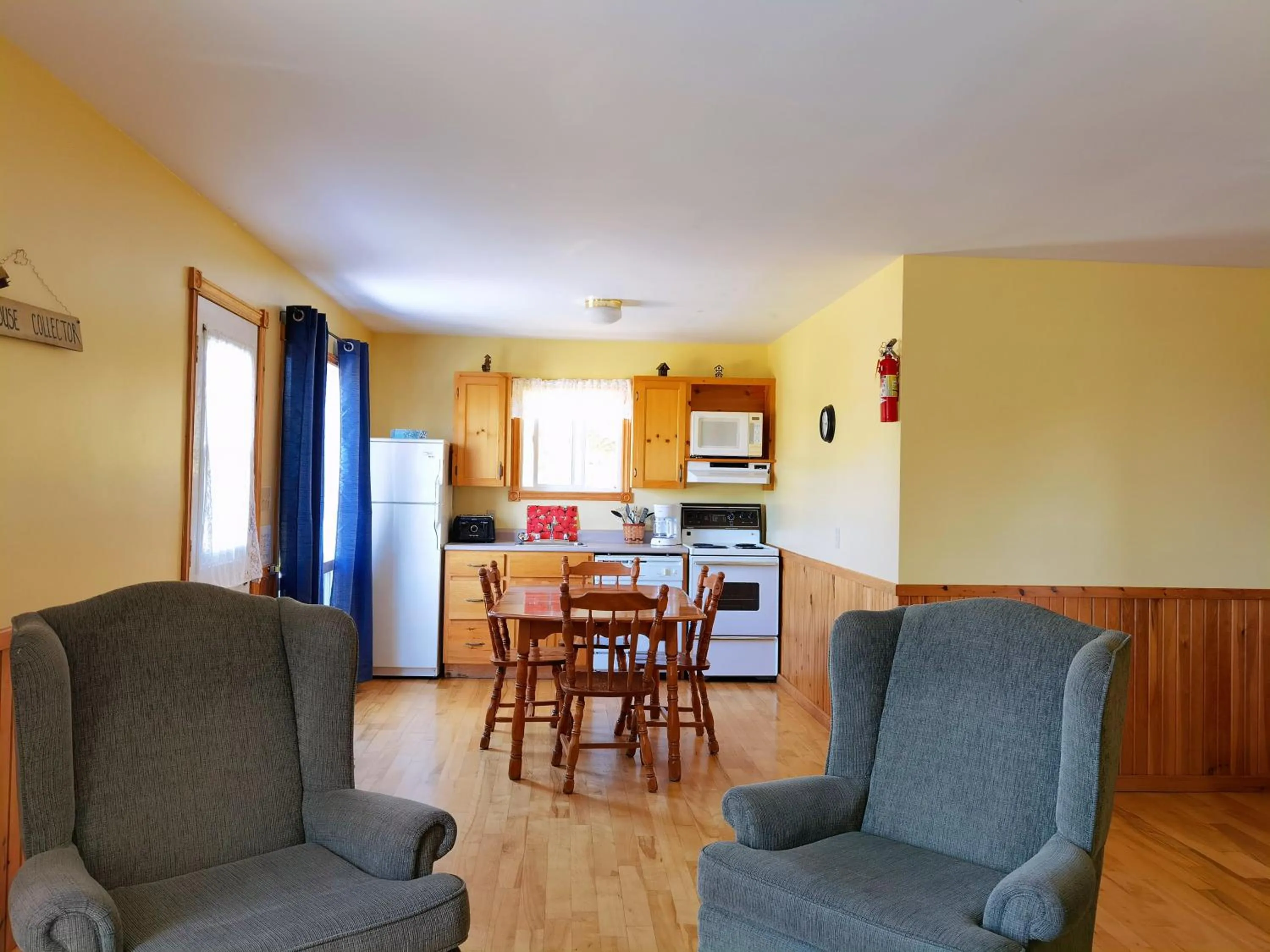 Cavendish Country Inn & Cottages