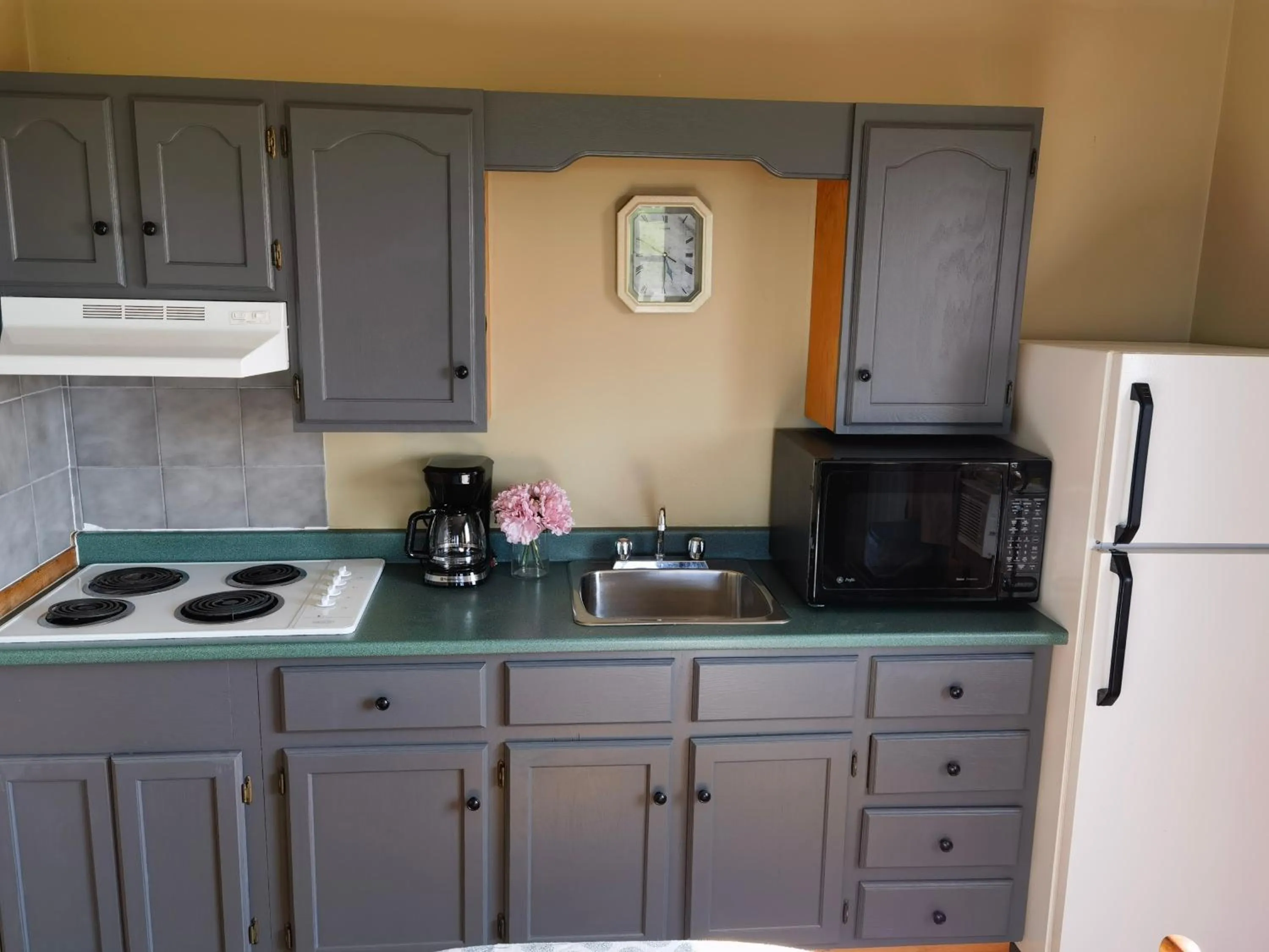 Cavendish Country Inn & Cottages