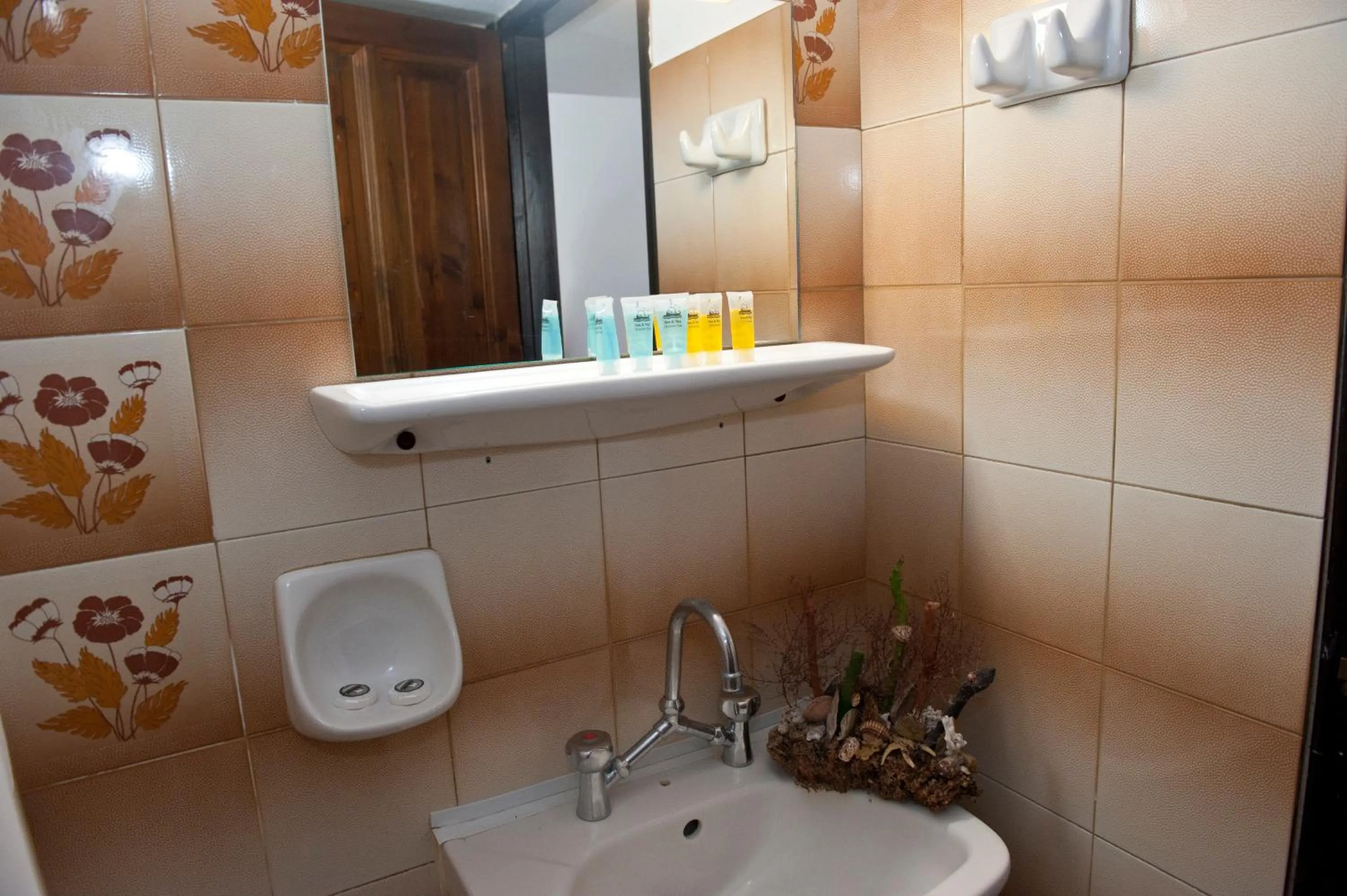 Bathroom in Pegasus Hotel