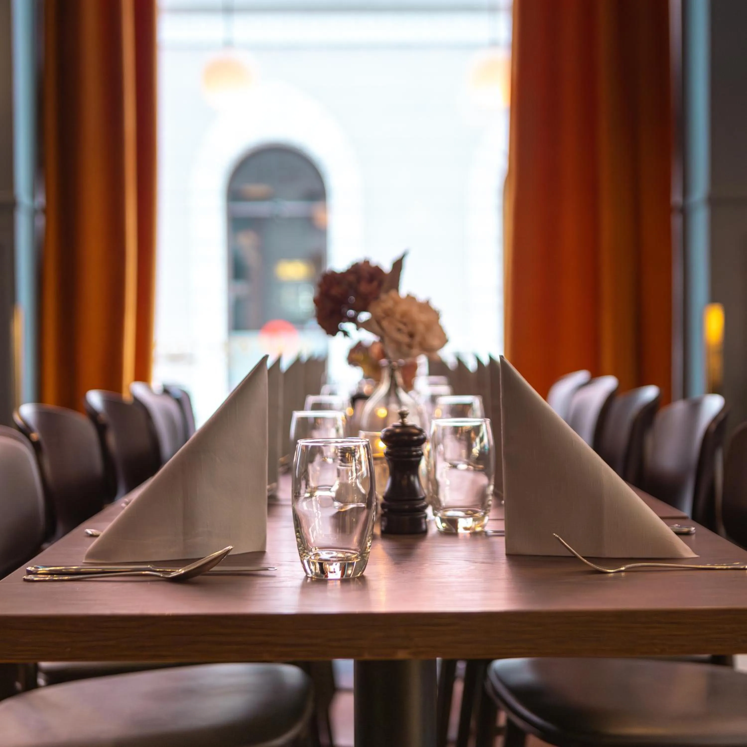 Restaurant/places to eat in Hotell Bondeheimen