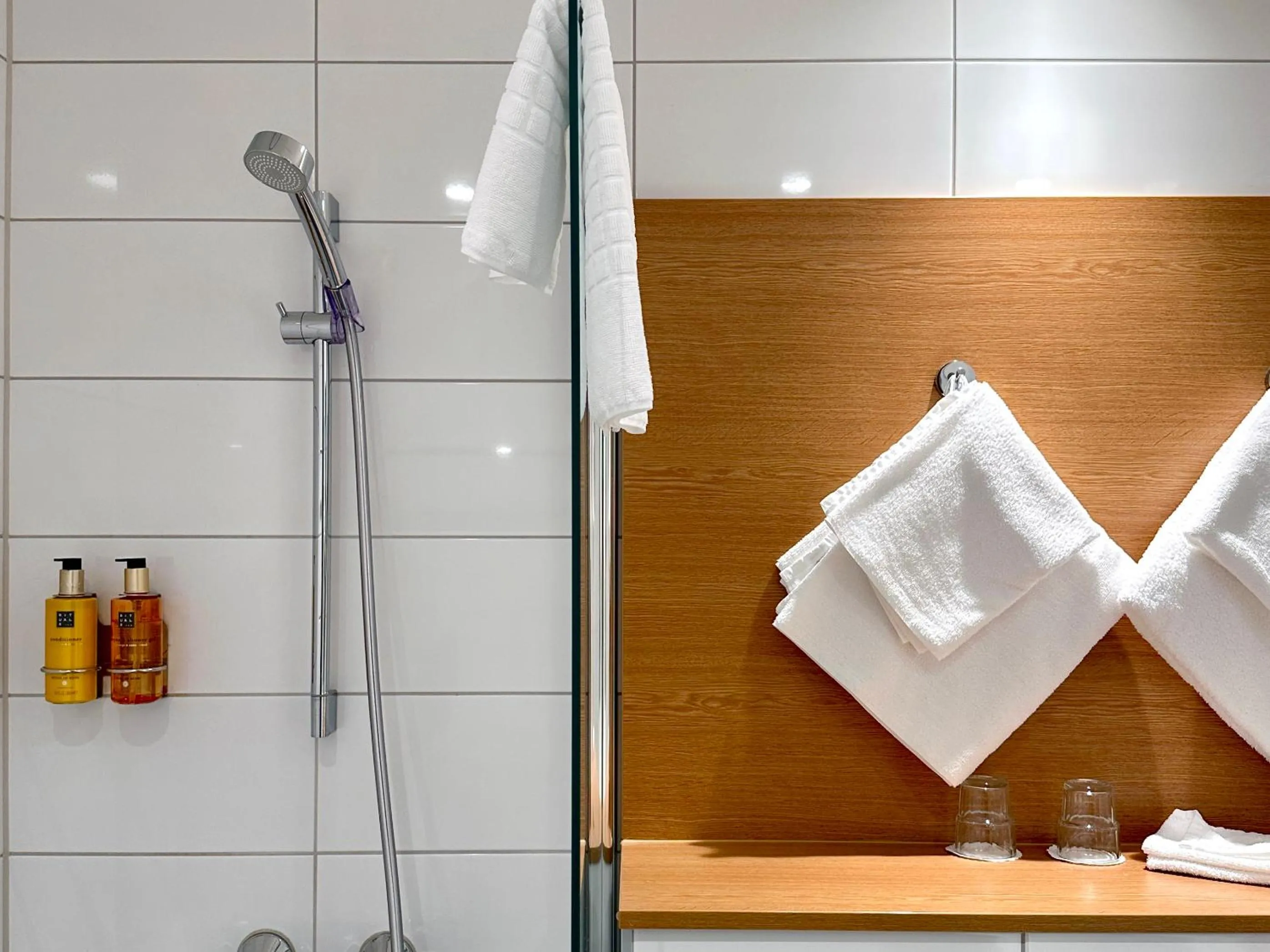 Shower in Hotell Bondeheimen