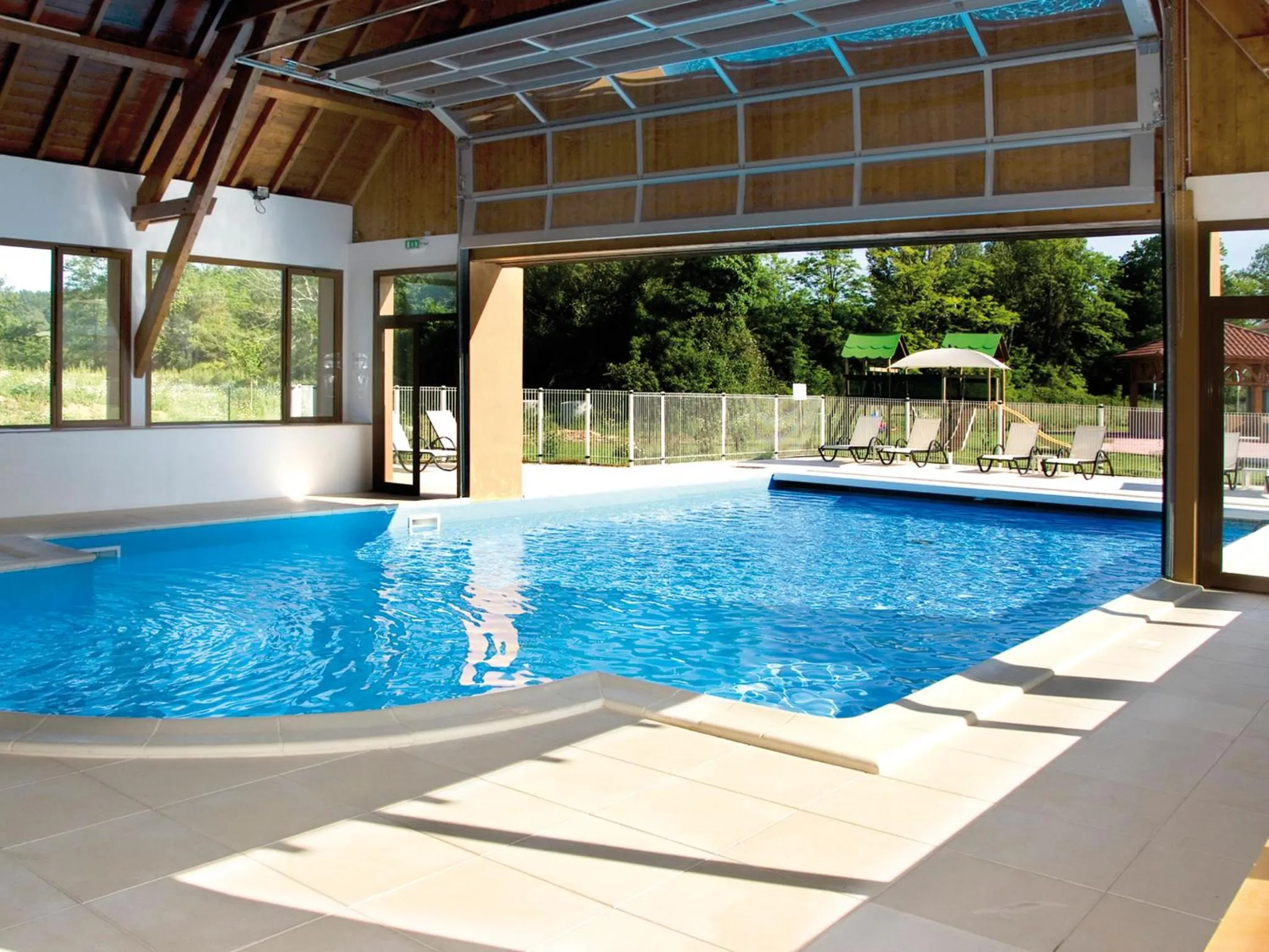 Swimming pool in Lagrange Vacances Le Clos des Vignes