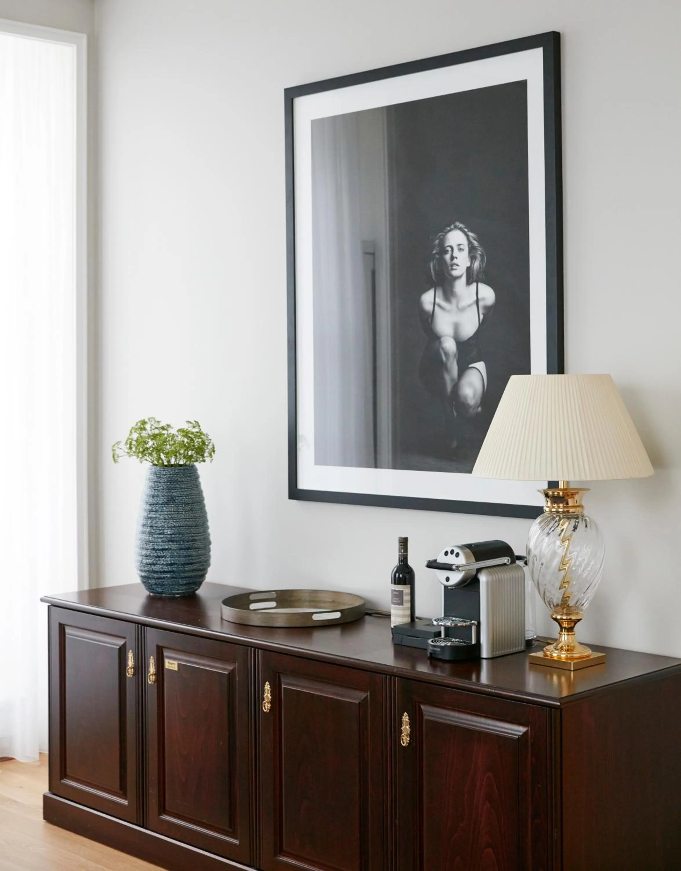 Communal lounge/ TV room in Grand Hotel Oslo