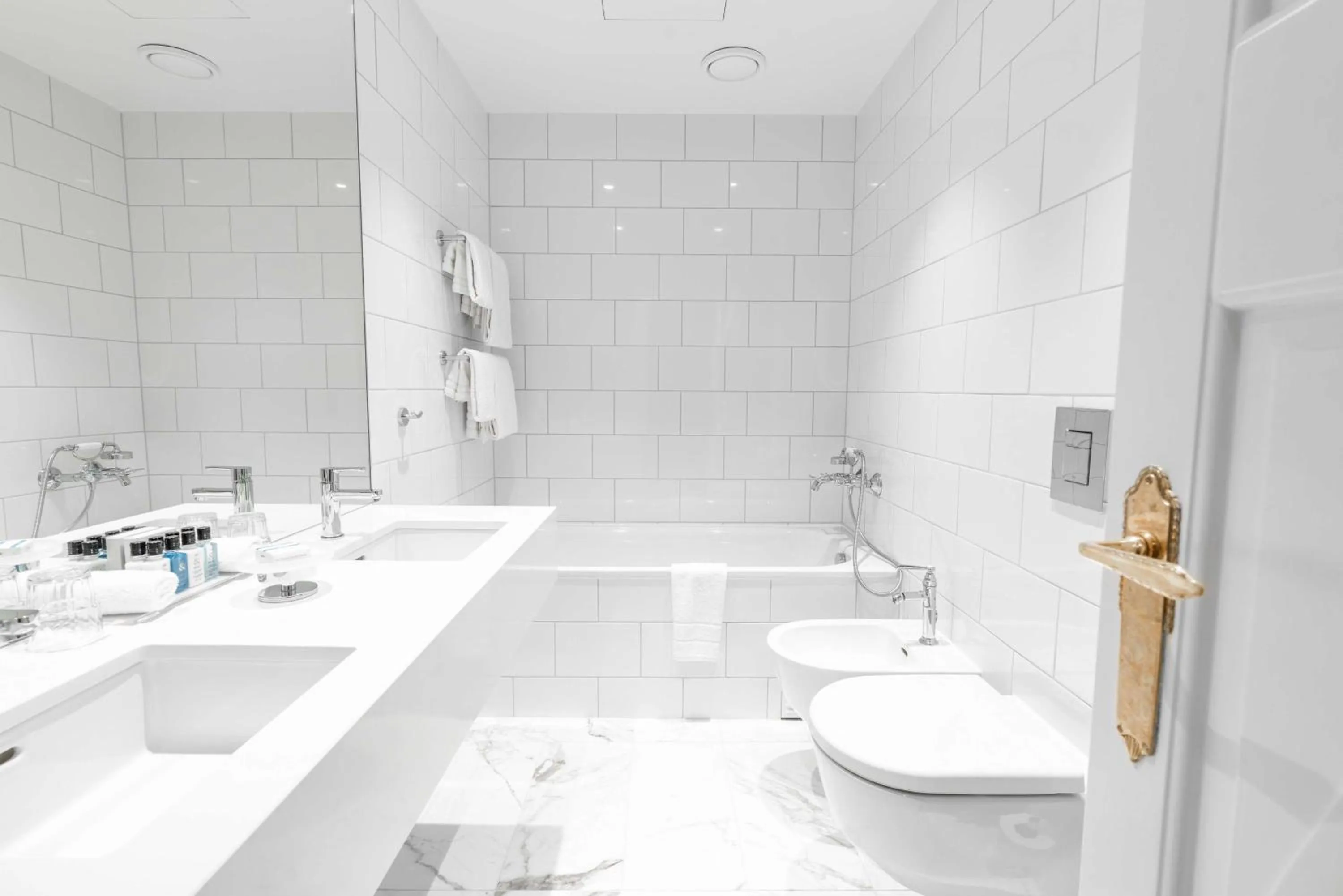 Bathroom in Grand Hotel Oslo