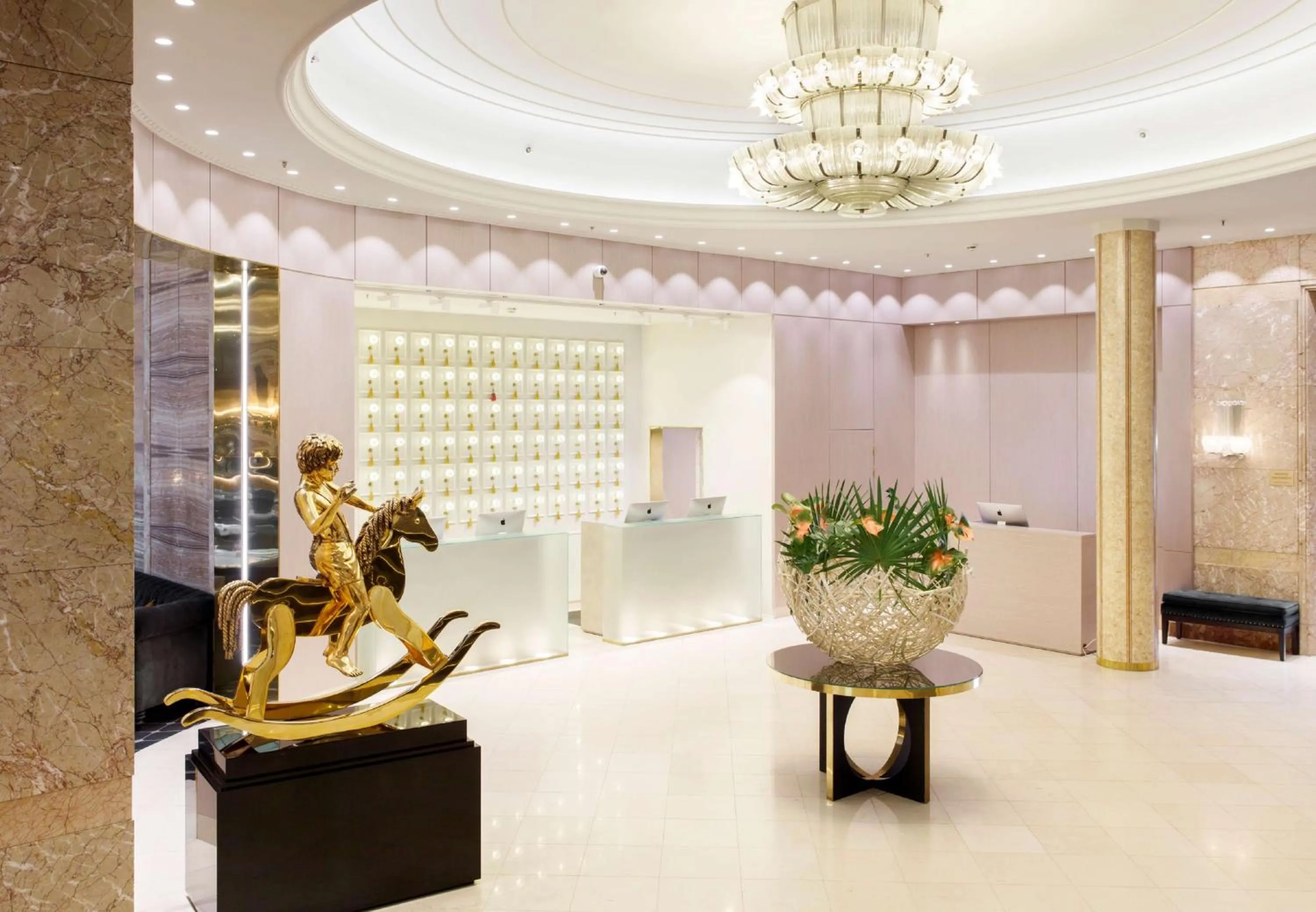 Lobby or reception in Grand Hotel Oslo