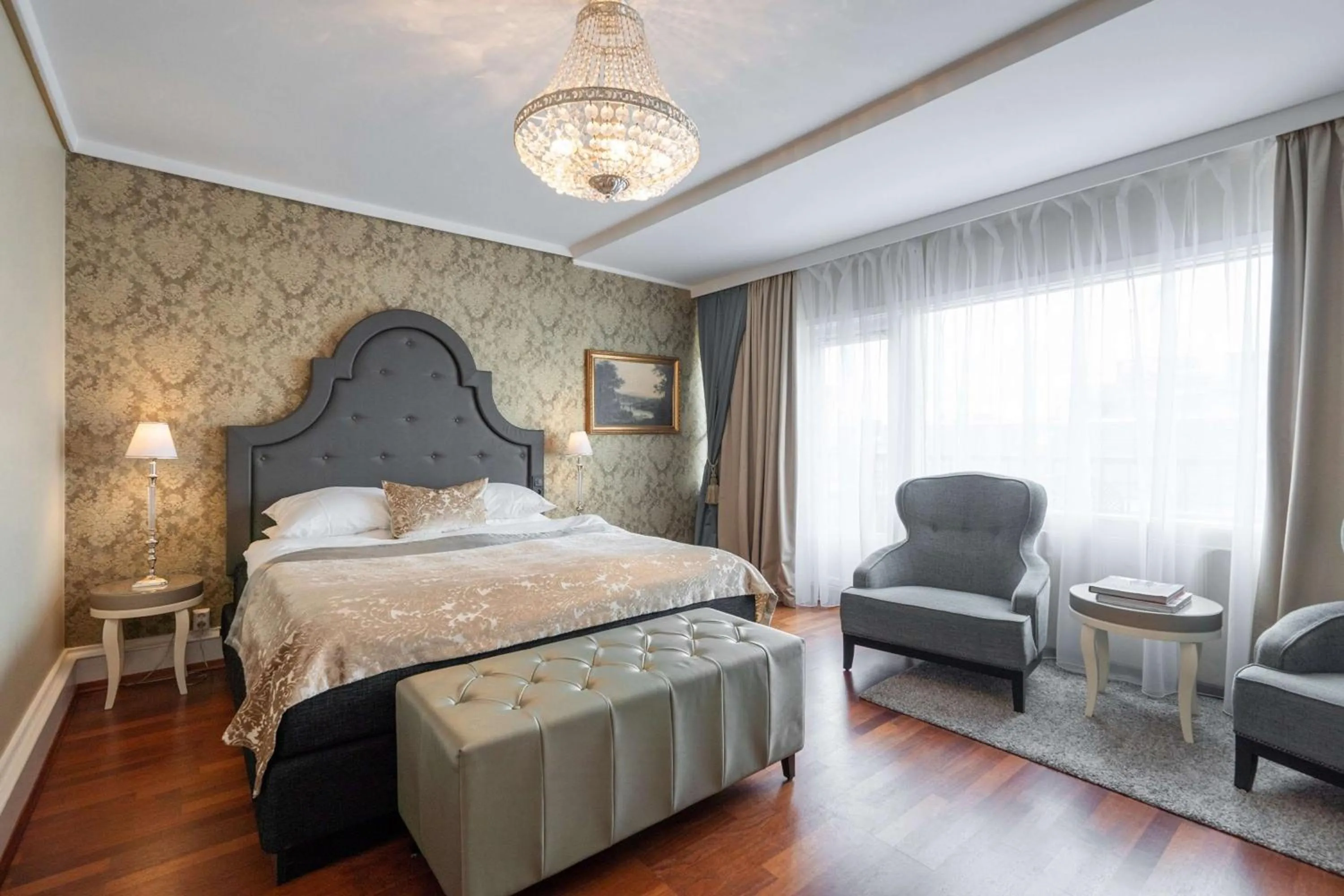 Bedroom, Bed in Grand Hotel Oslo