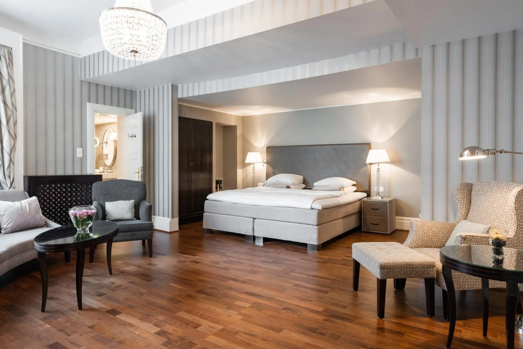 Bed in Grand Hotel Oslo