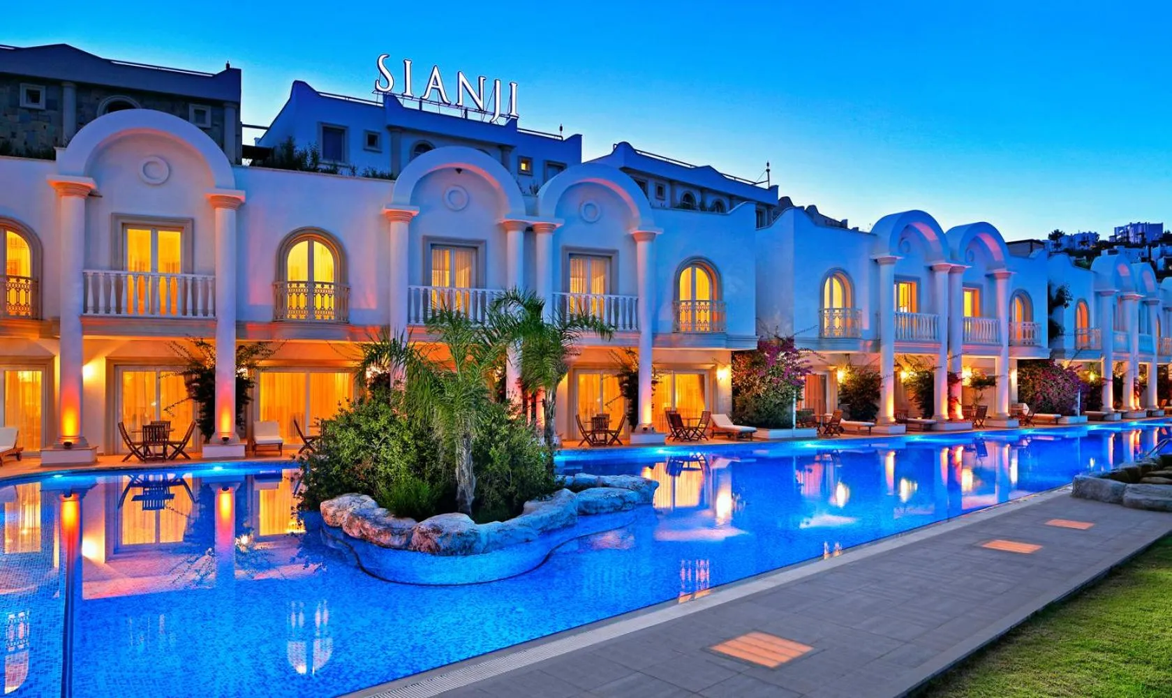 Swimming pool in Sianji Well-Being Resort