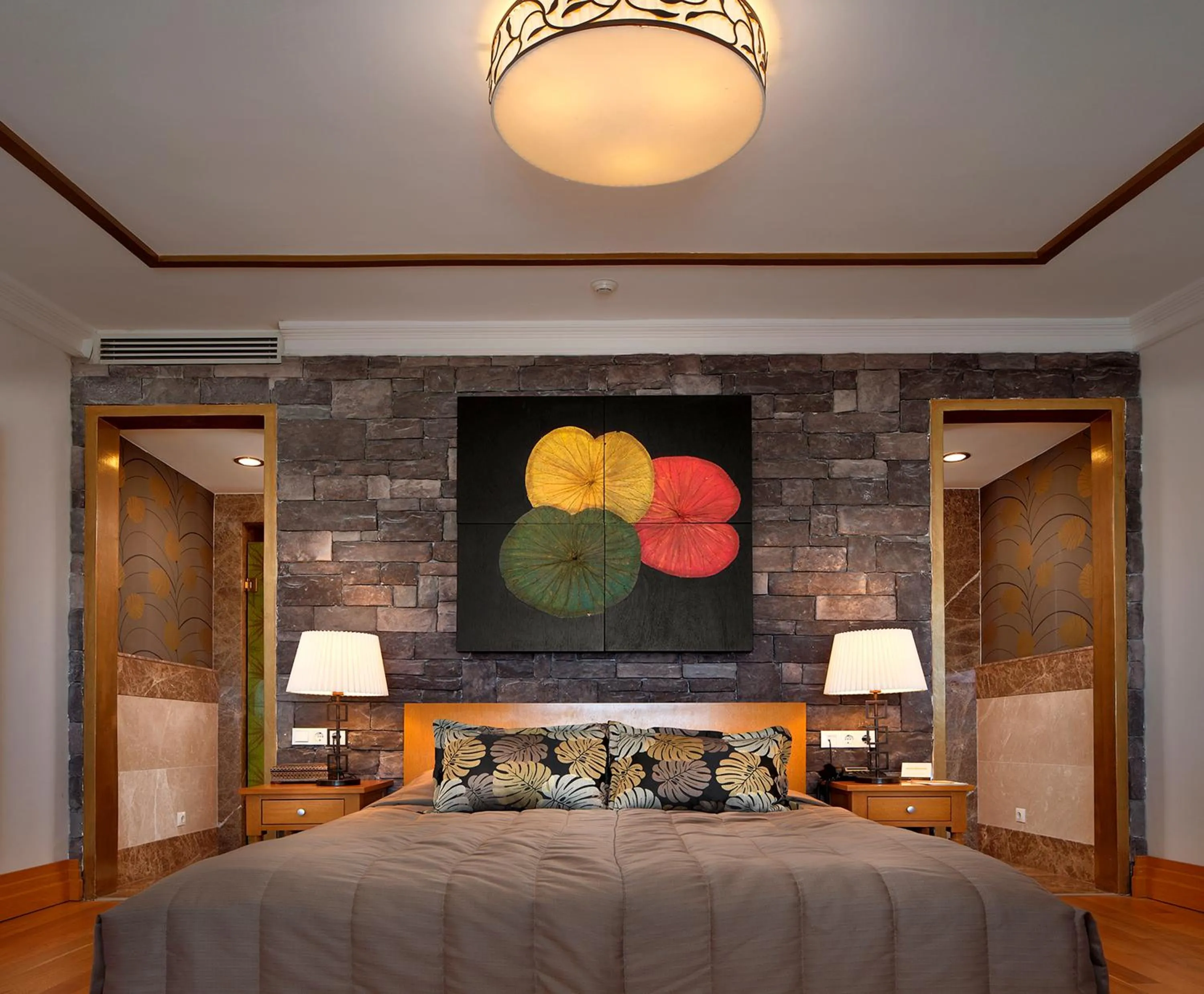 Bed in Sianji Well-Being Resort