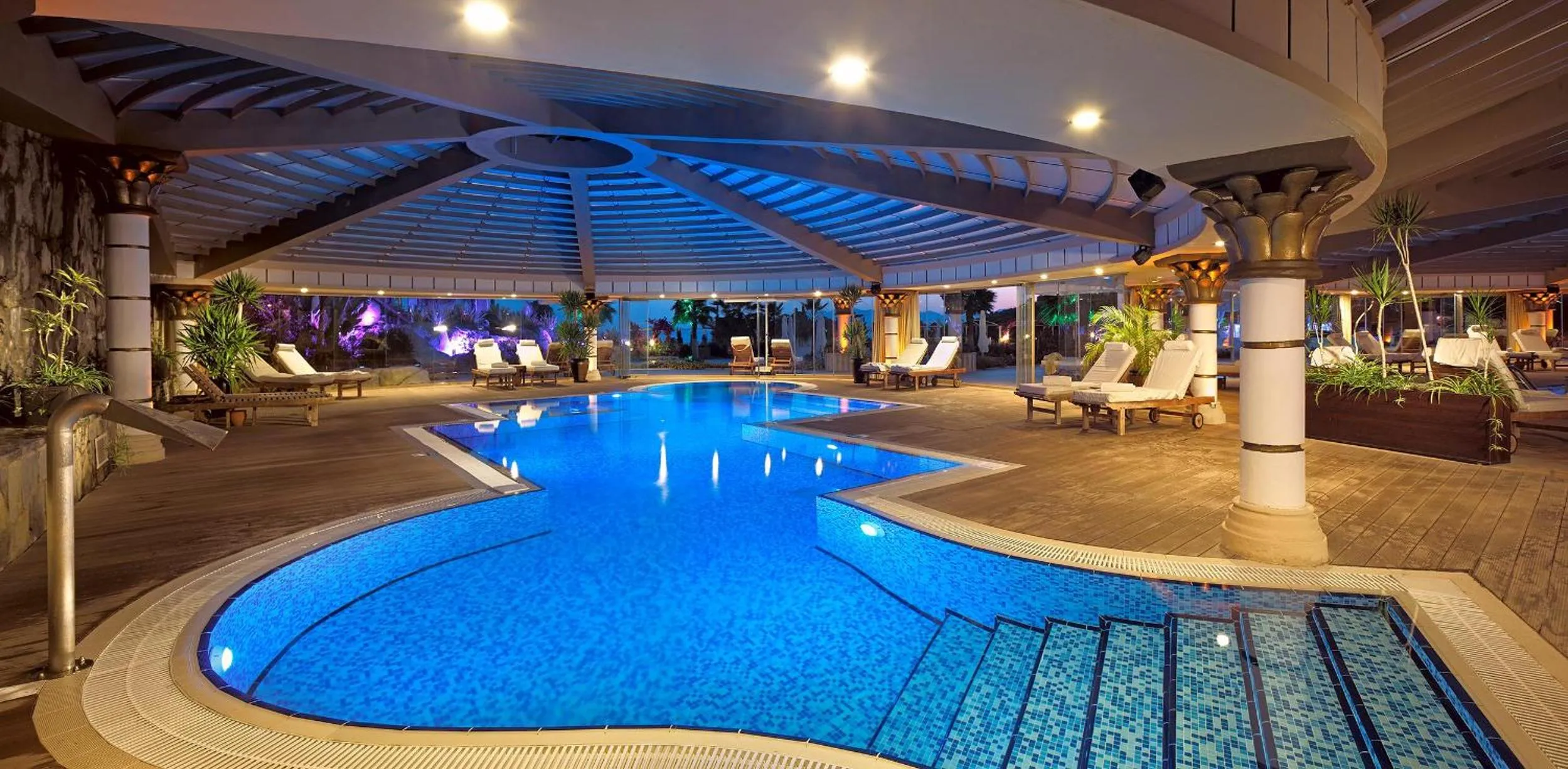 People in Sianji Well-Being Resort