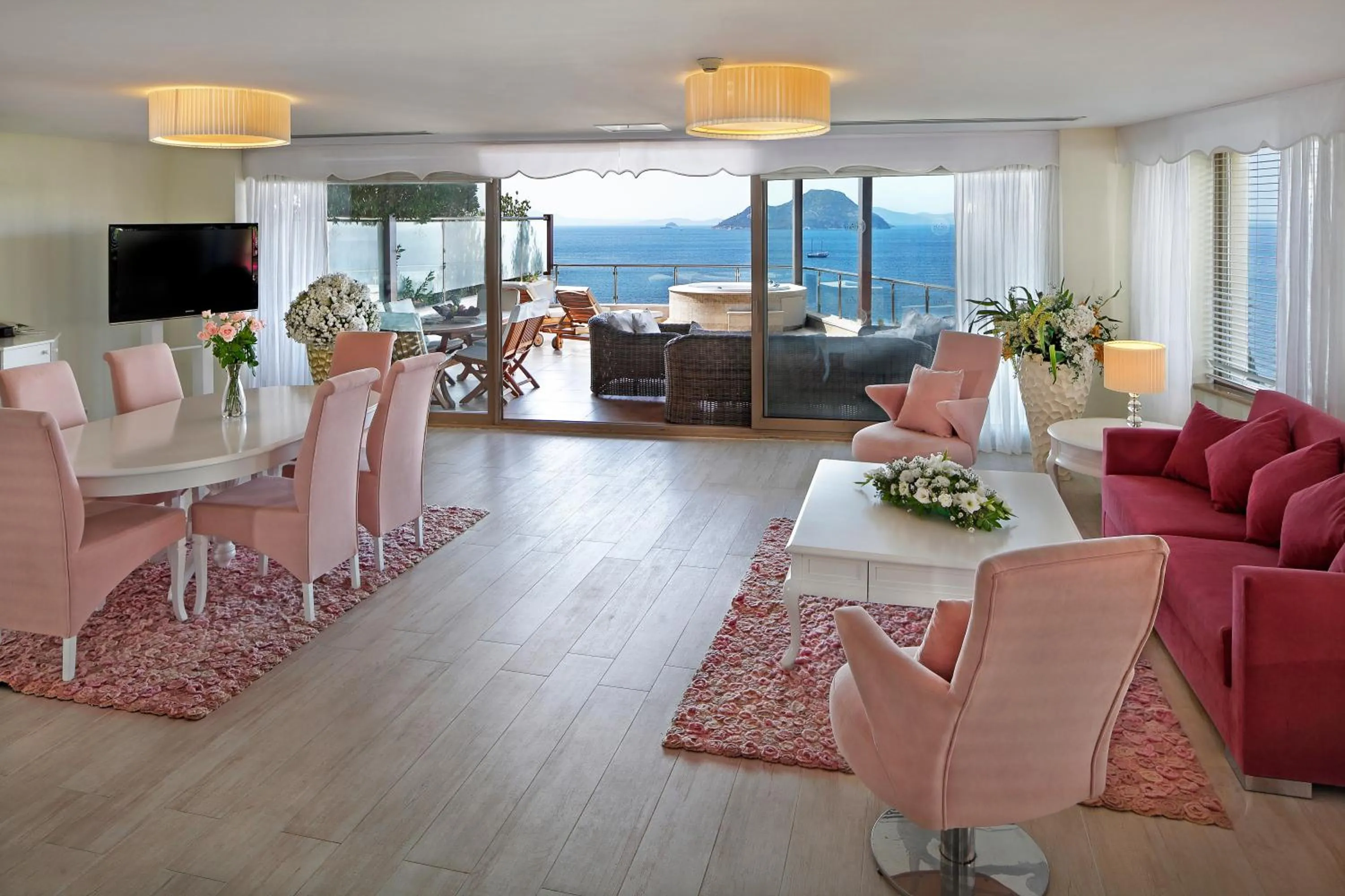 TV and multimedia in Sianji Well-Being Resort