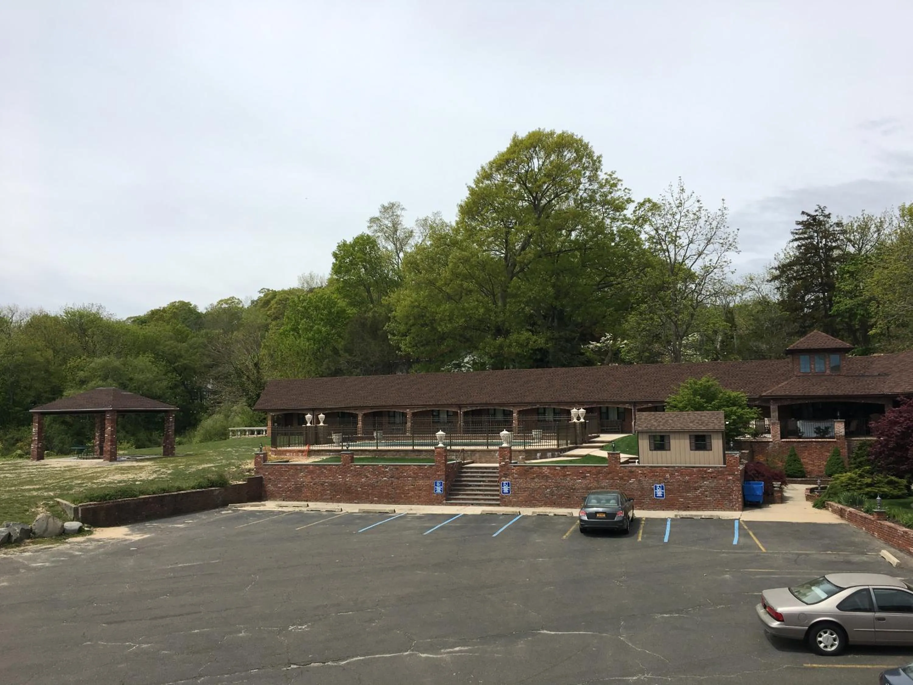 Property building in Chalet Inn & Suites