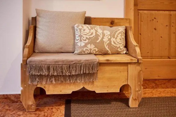 Decorative detail in Ciasa Verena