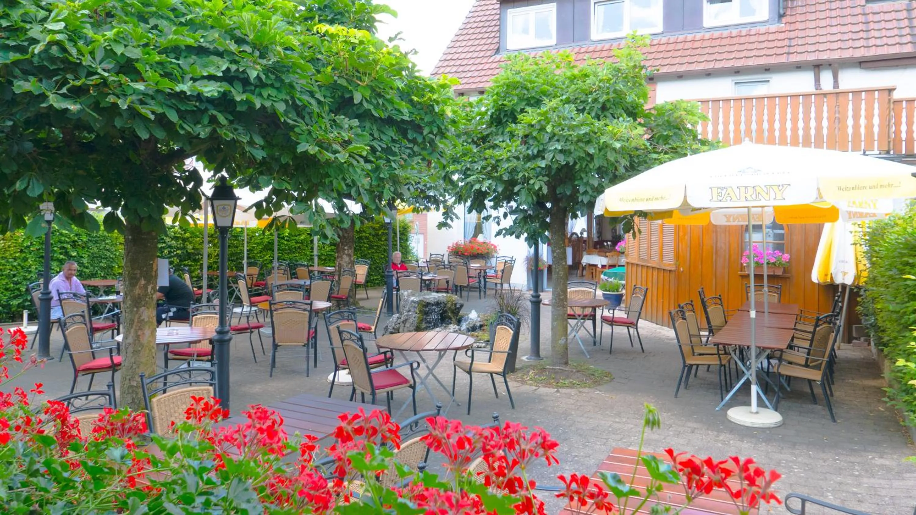 Restaurant/places to eat in Hotel Landgasthof Grüner Baum