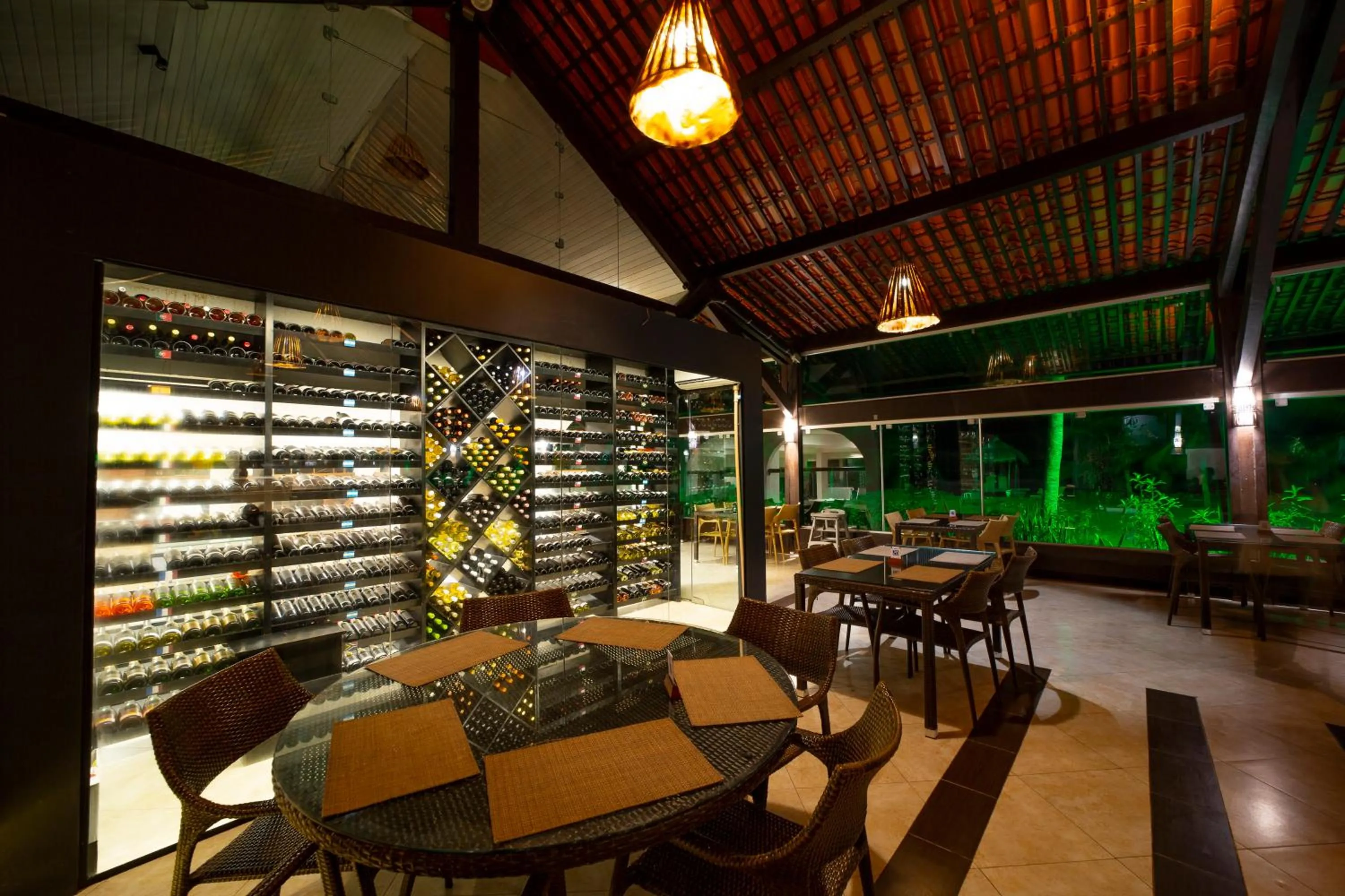 Restaurant/places to eat in Serrambi Resort