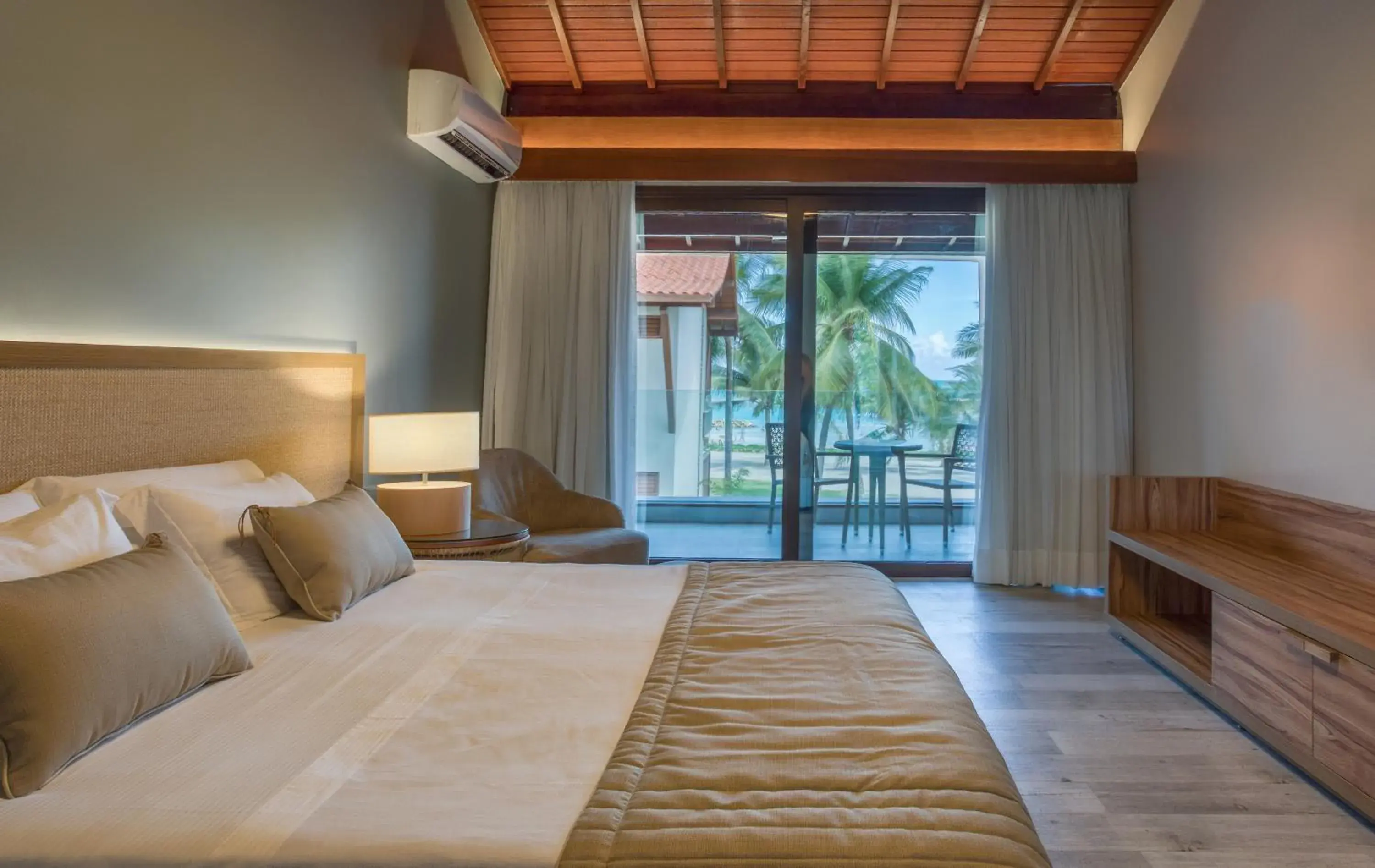 King Suite in Serrambi Resort King Suite in Serrambi Resort