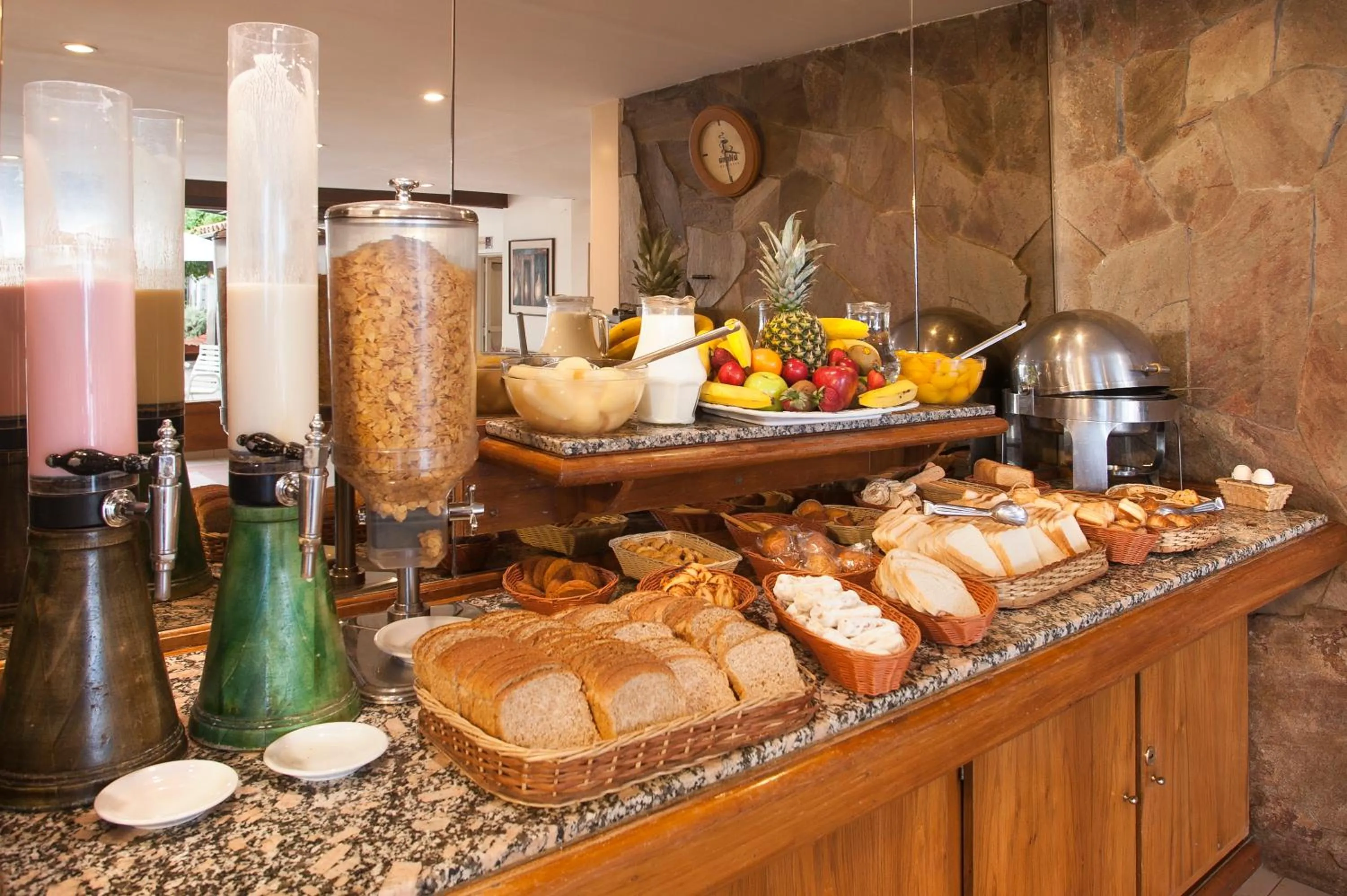 Buffet breakfast in Hotel Princess