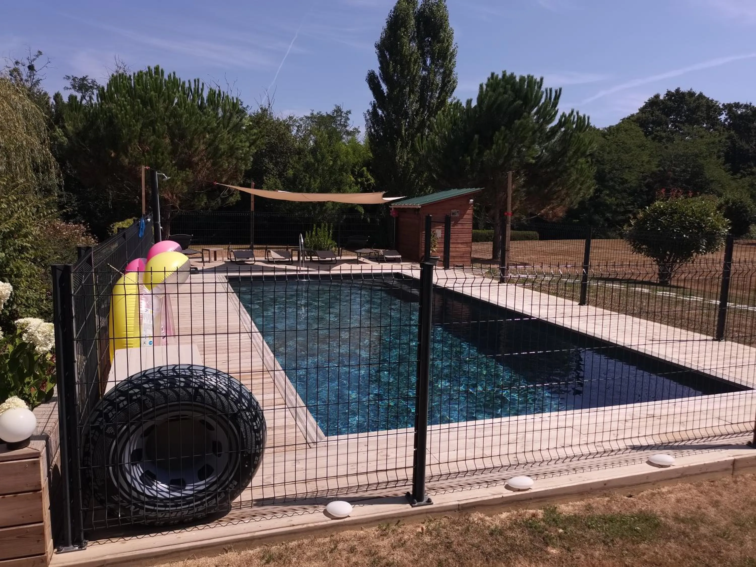 Swimming pool in Au Petit Pédegouaty