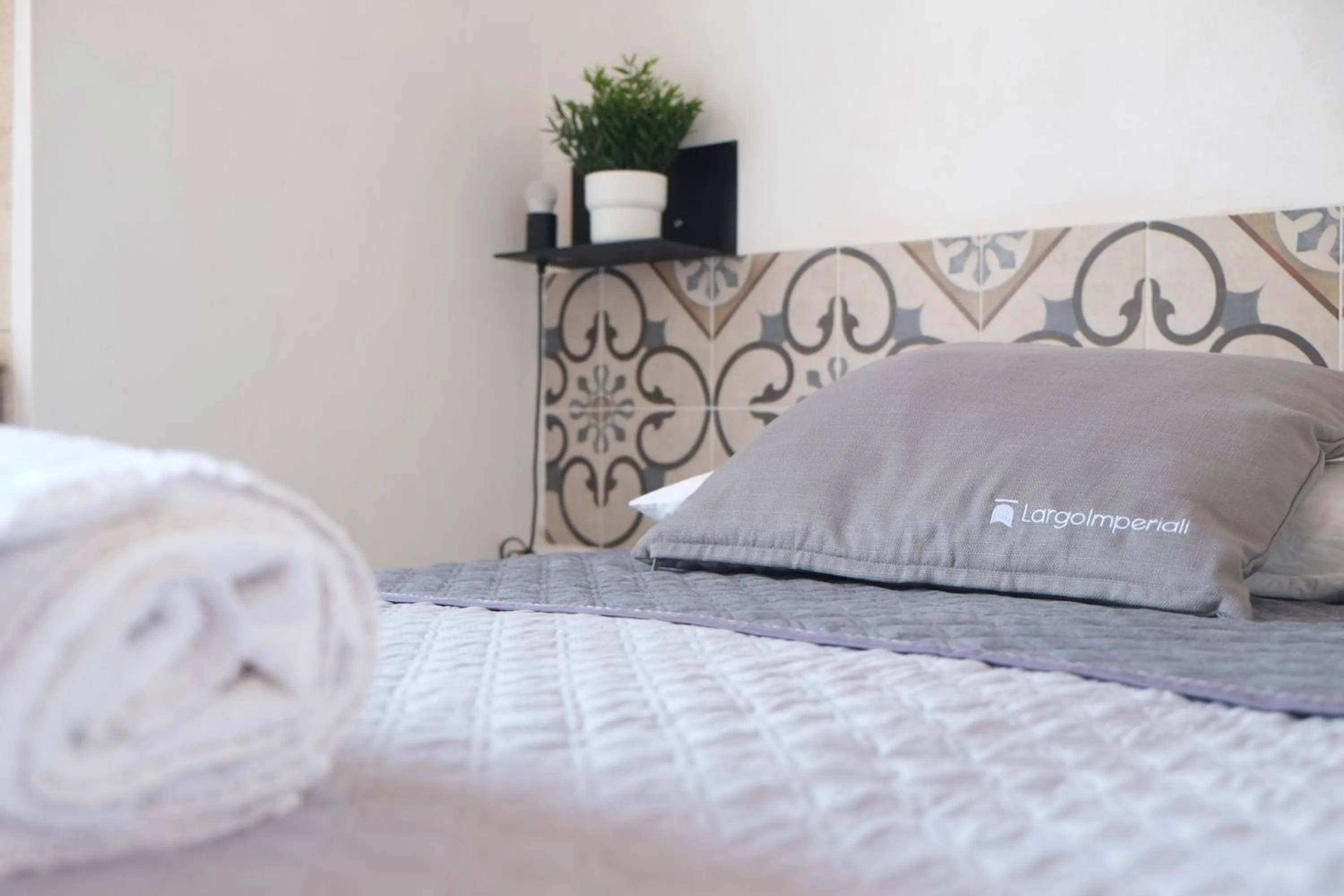 Bed in Largo Imperiali B&B