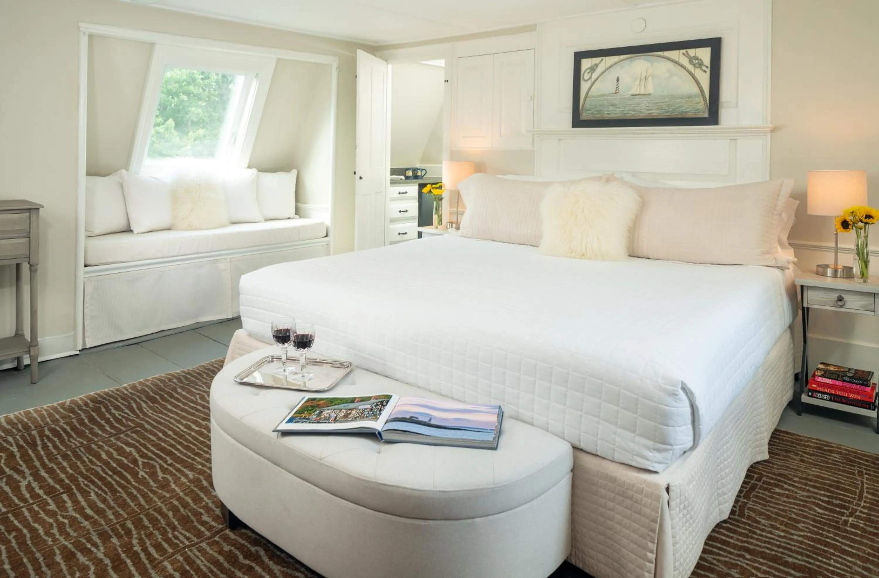 Bed in Waldo Emerson Inn