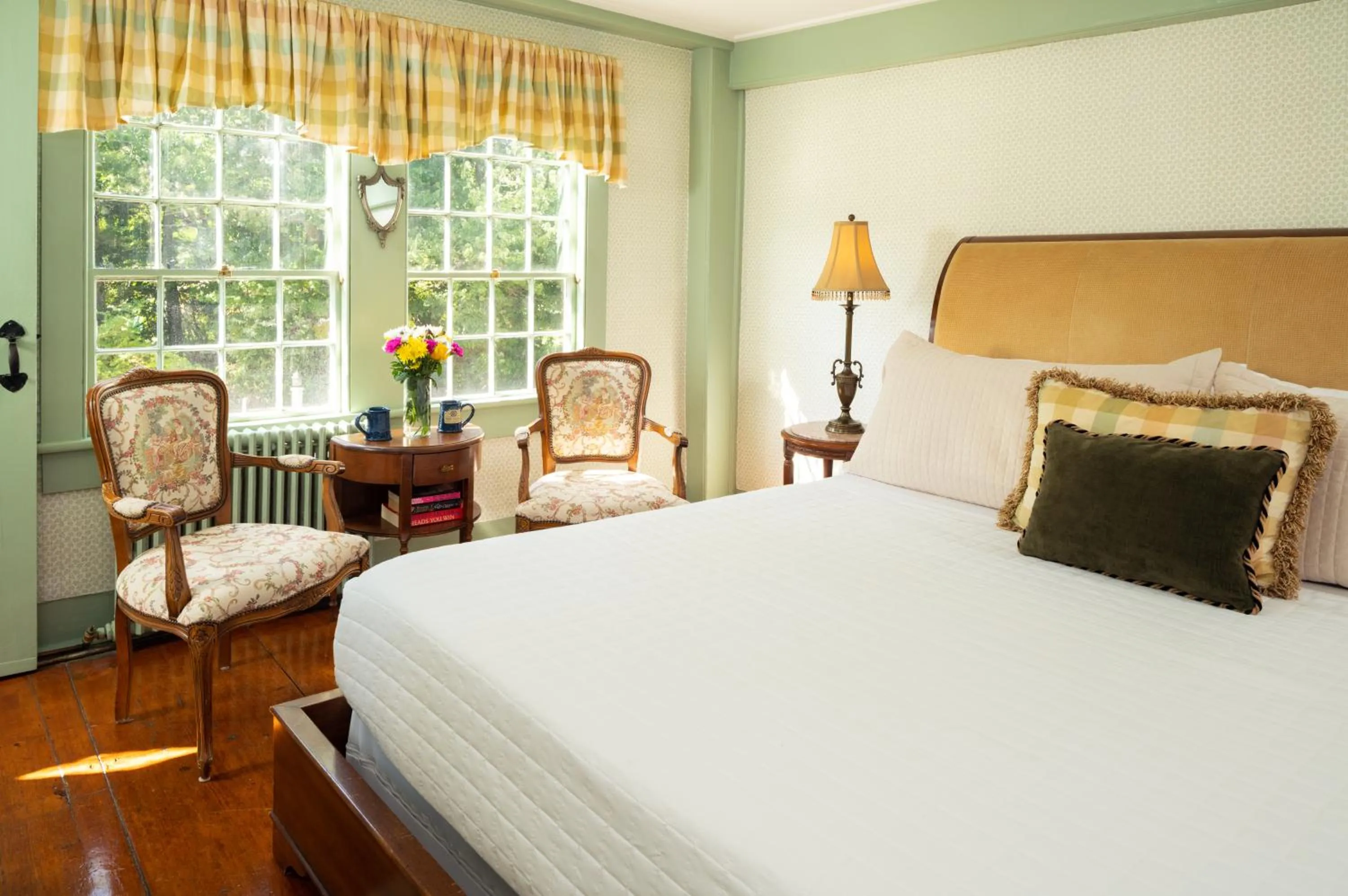 Other, Bed in Waldo Emerson Inn