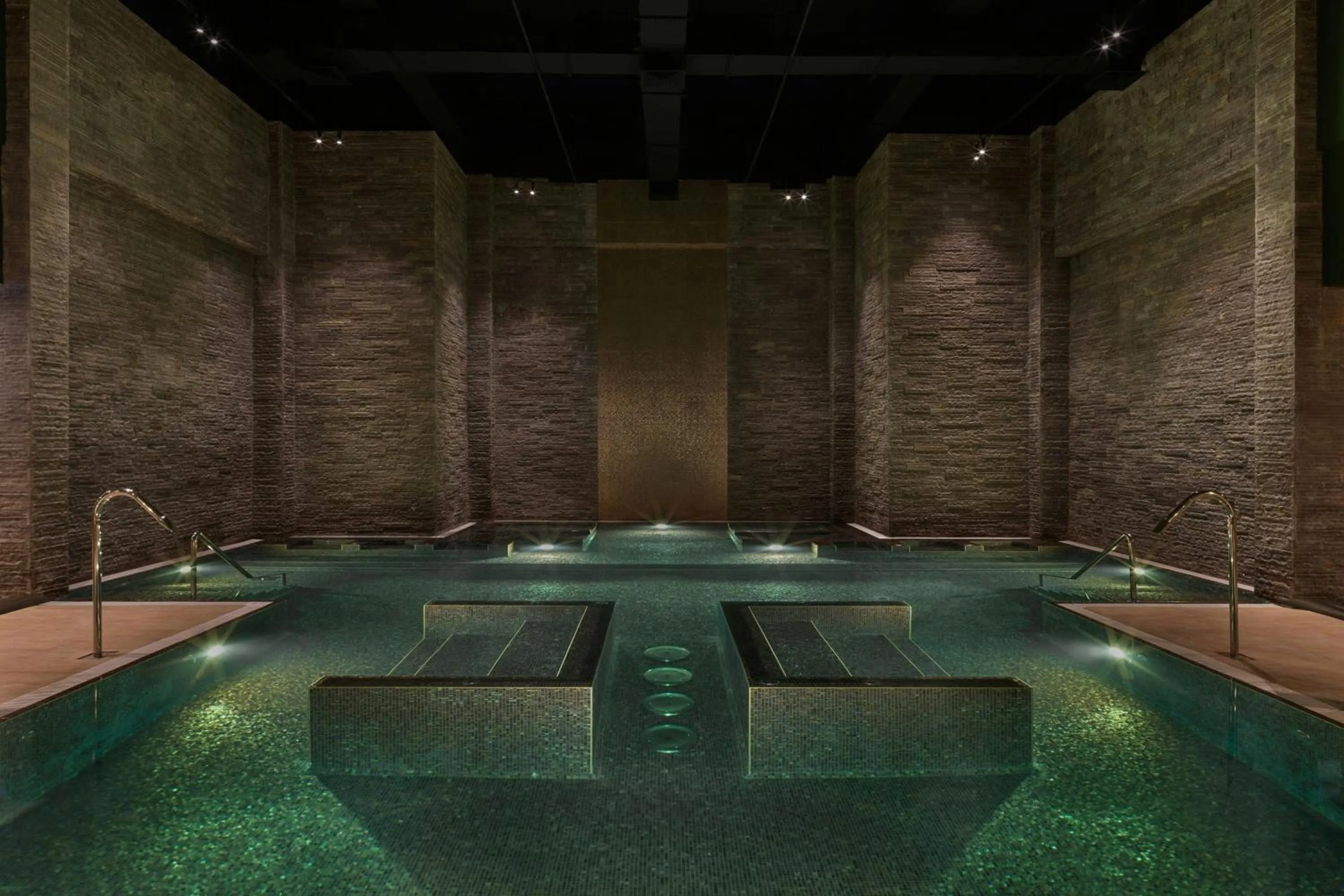 Swimming pool in The Ritz-Carlton Ras Al Khaimah, Al Wadi Desert