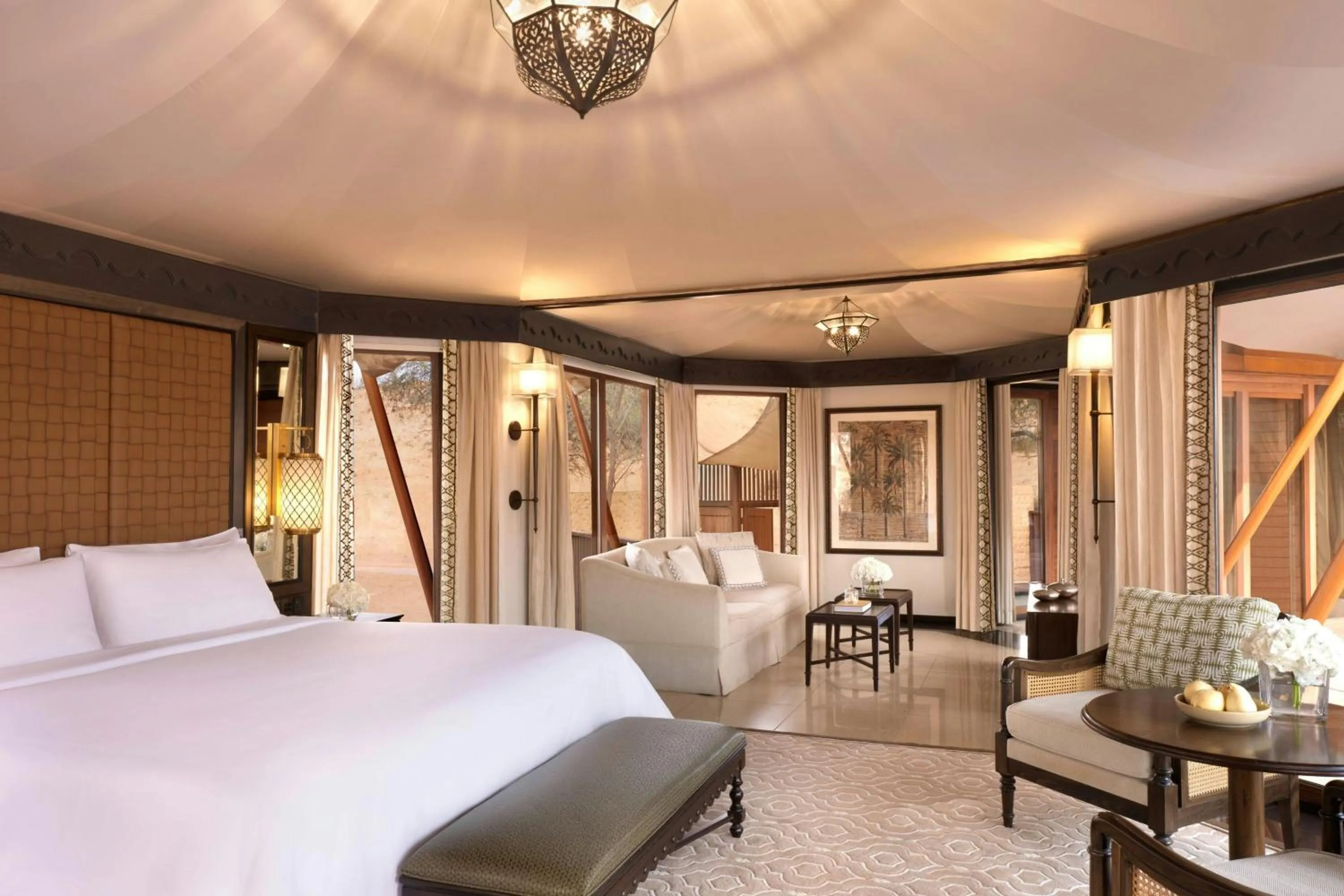 Bedroom, Bed in The Ritz-Carlton Ras Al Khaimah, Al Wadi Desert