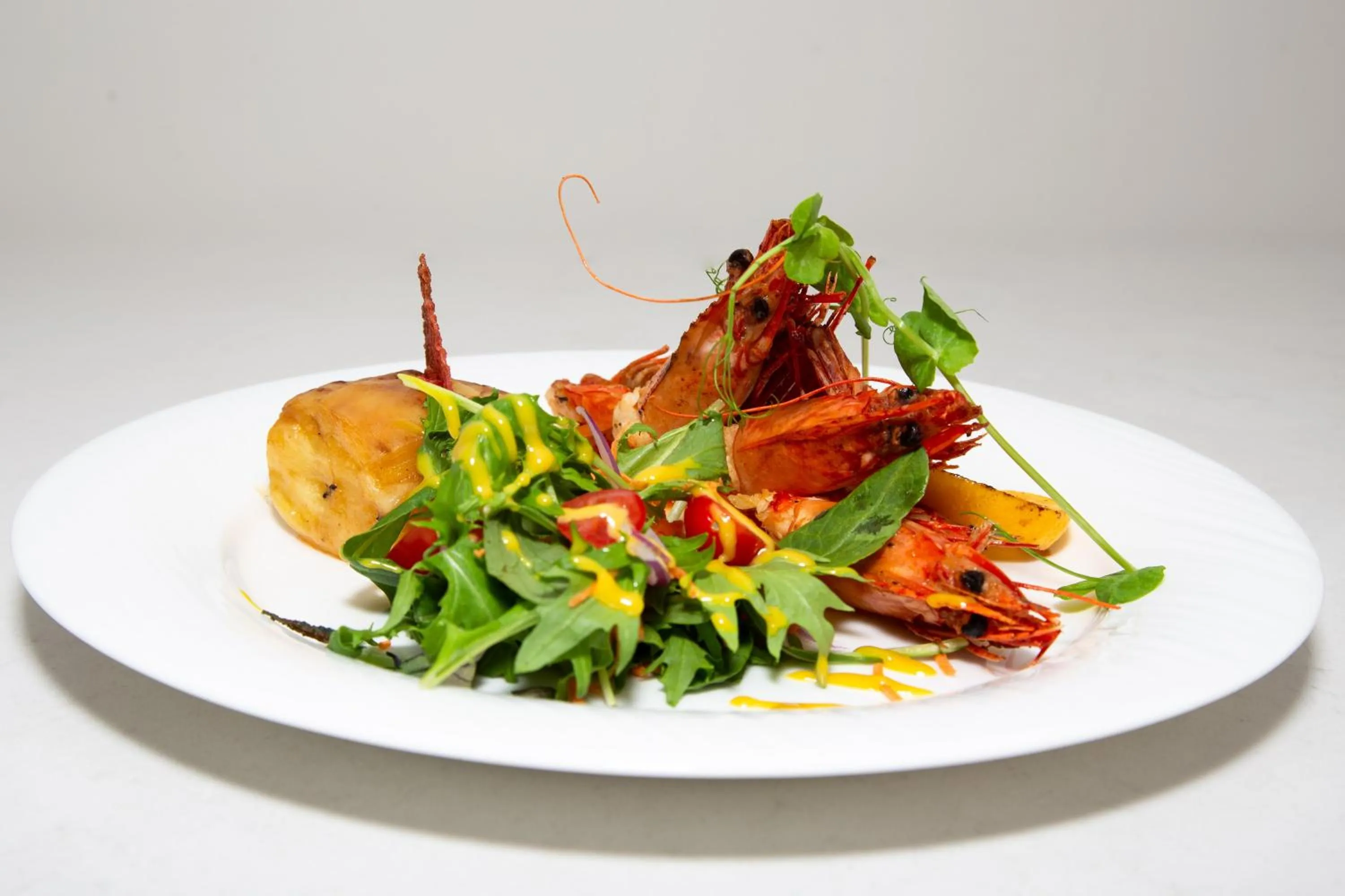 Restaurant/places to eat in Holiday Inn Queenstown Frankton Road by IHG