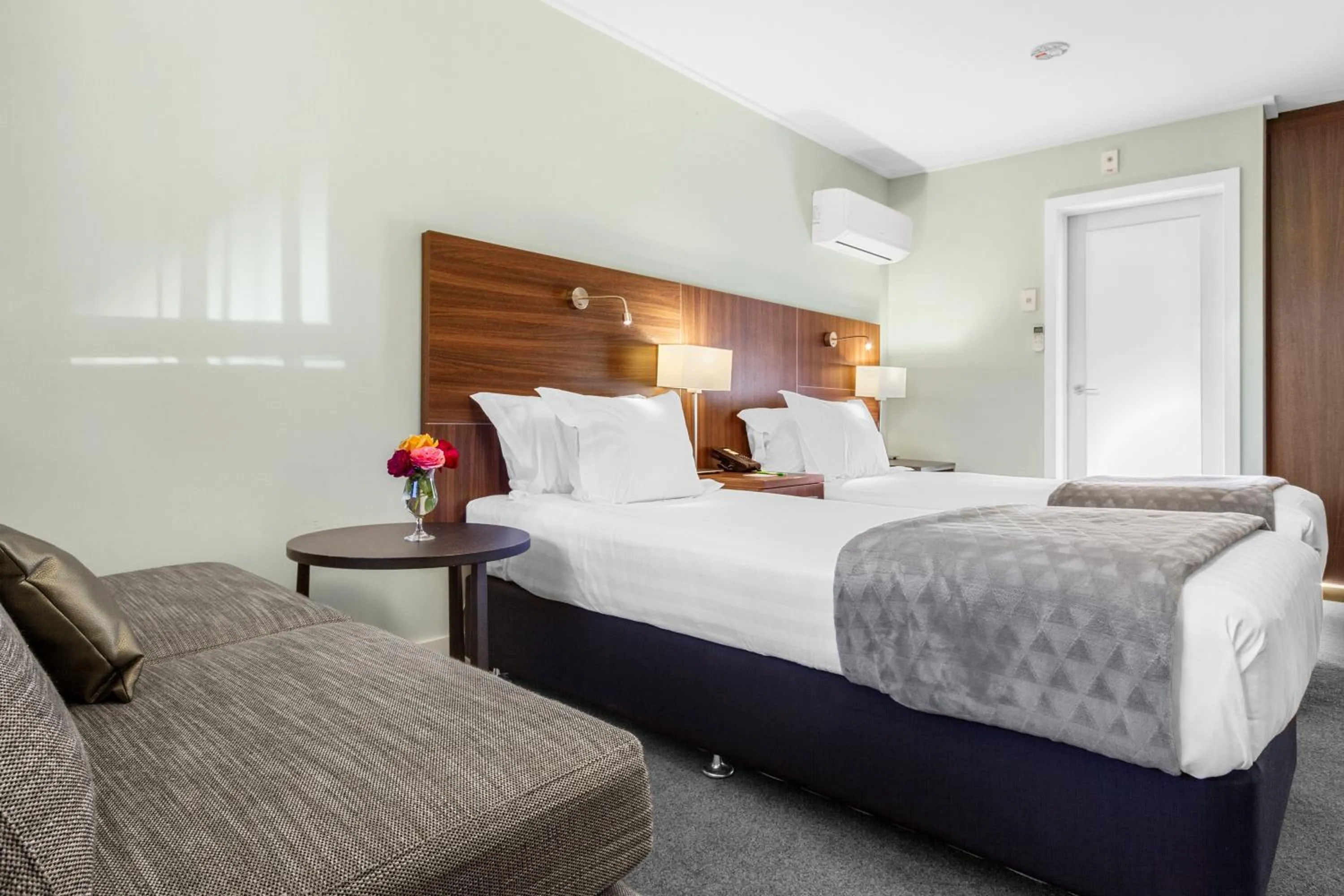 Photo of the whole room, Bed in Holiday Inn Queenstown Frankton Road by IHG