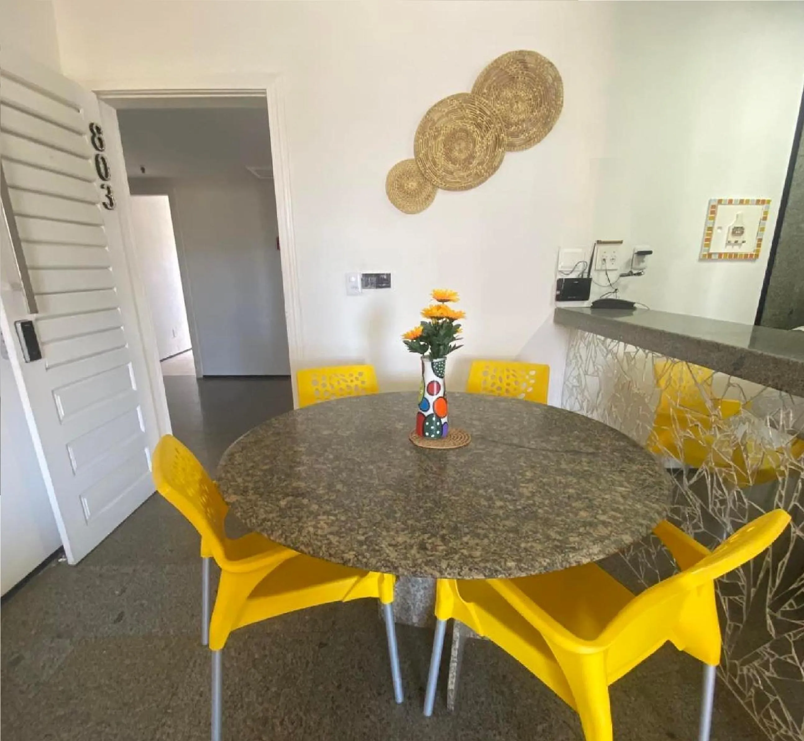 Dining area in Via Venetto - Vista Mar