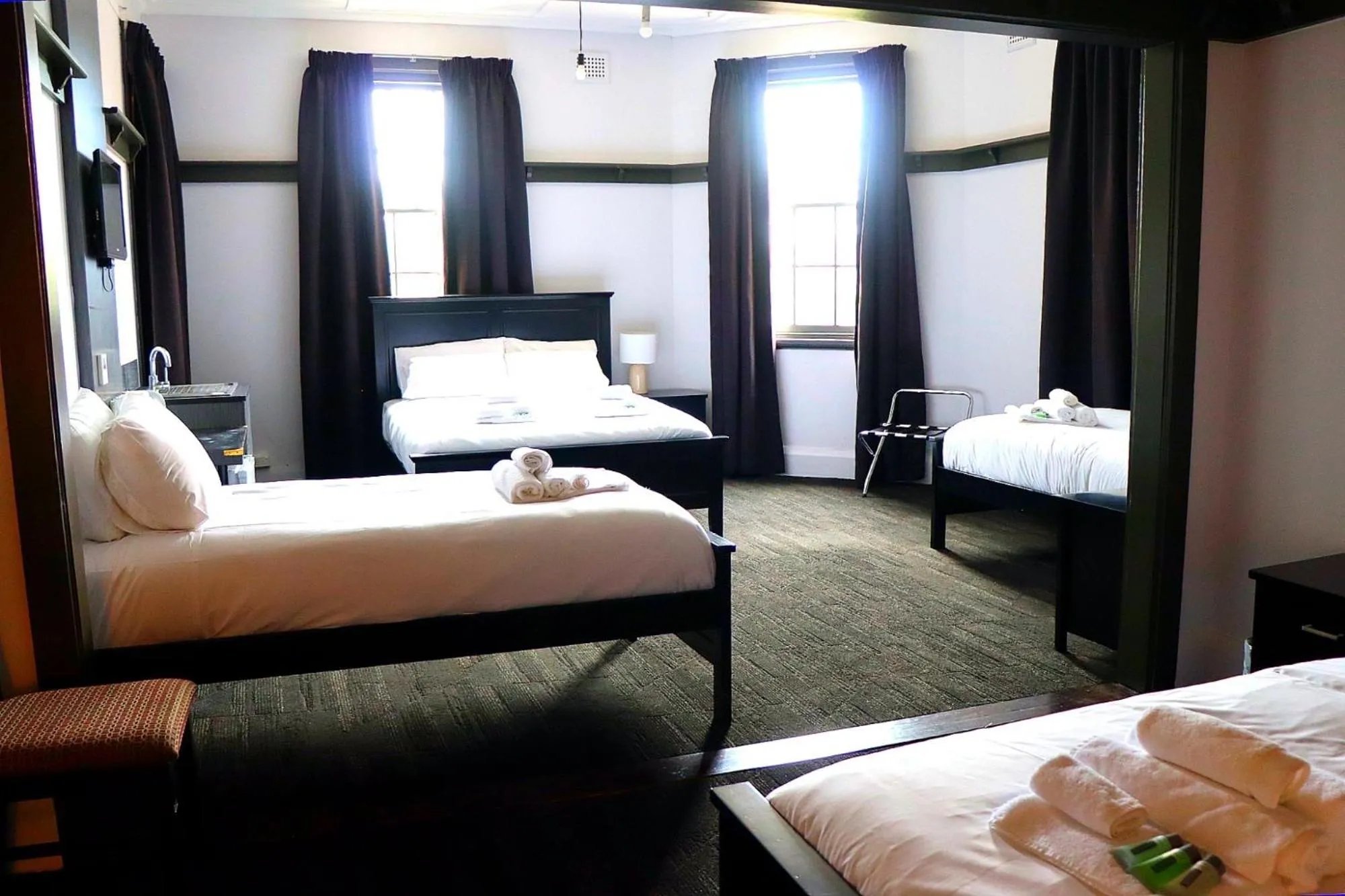 Bed in Royal Hotel Ryde