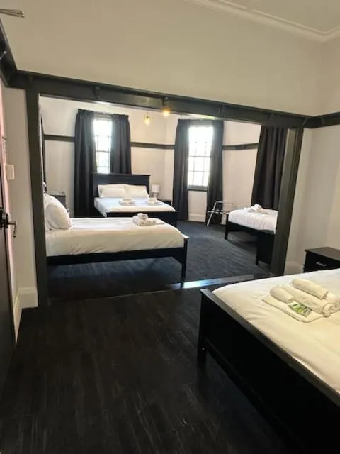 Photo of the whole room, Bed in Royal Hotel Ryde